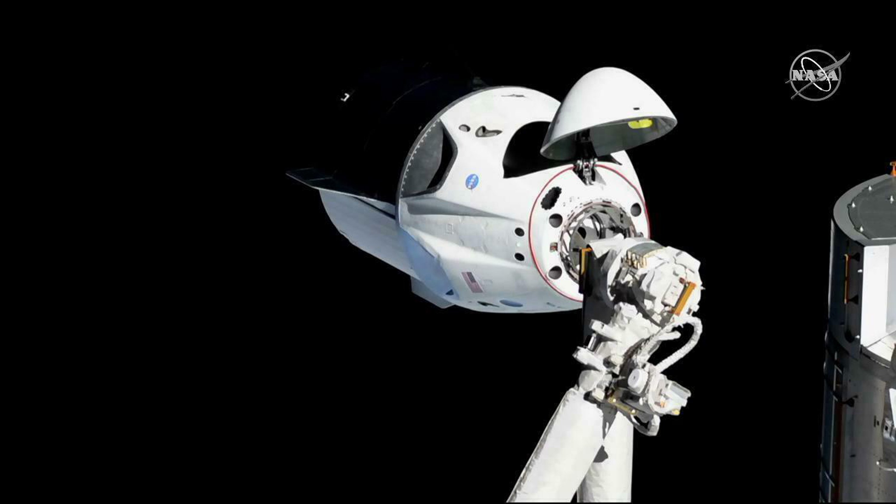 SpaceX: Leaky valve caused crew capsule to explode in test | AP News