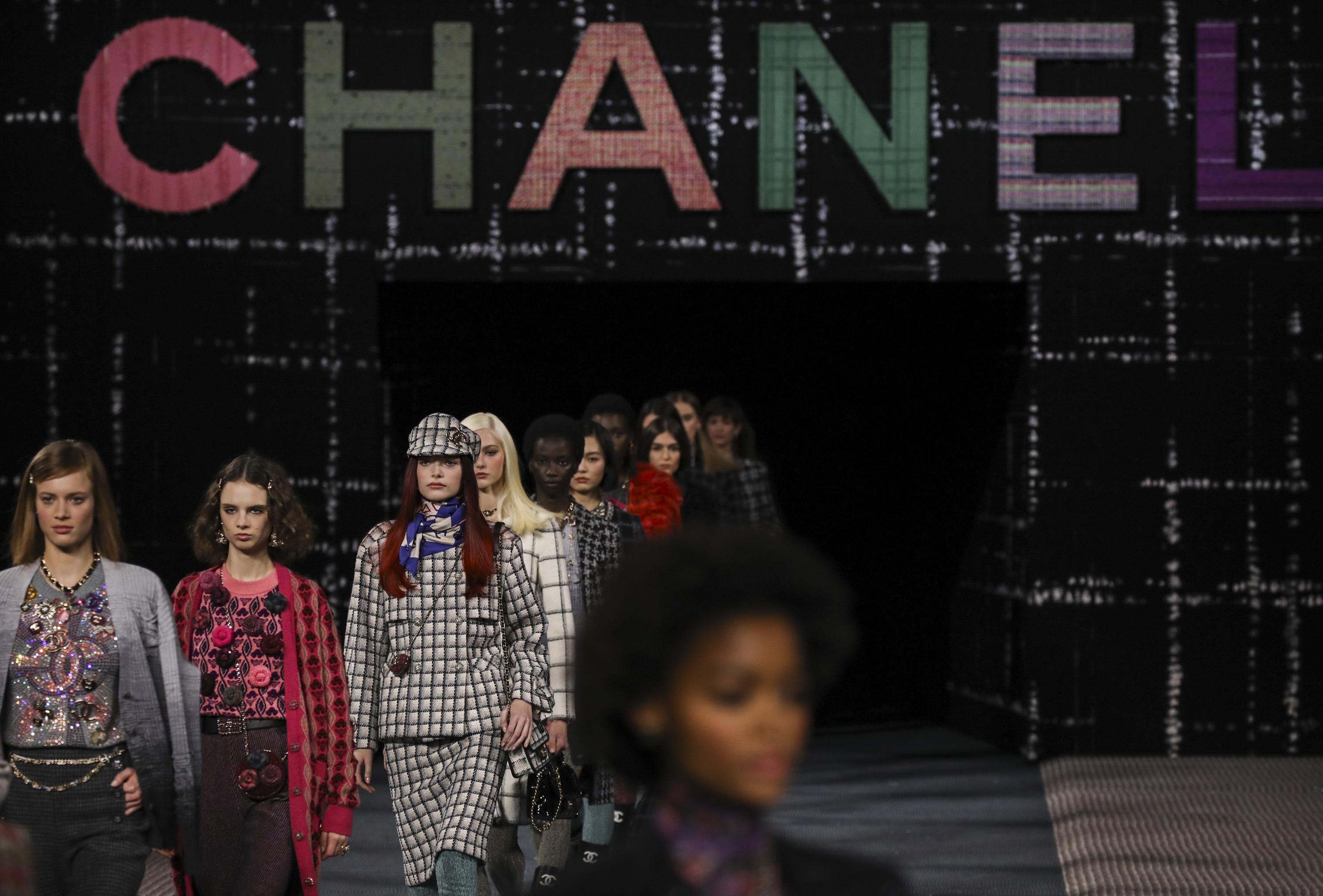 Chanel caps Paris Fashion Week with swaths of iconic tweeds