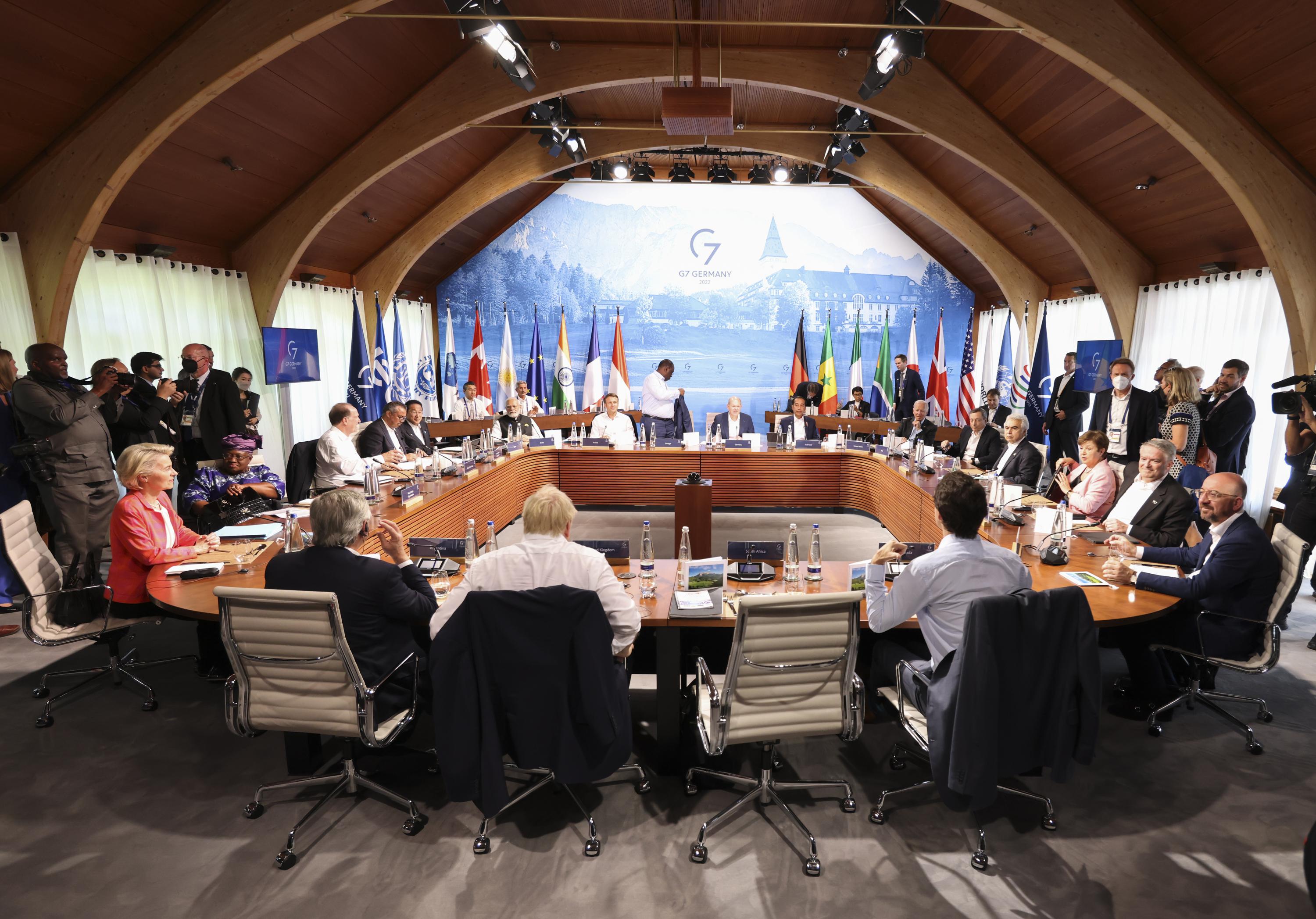 Live updates | G7 to support Ukraine 'as long as it takes' | AP News