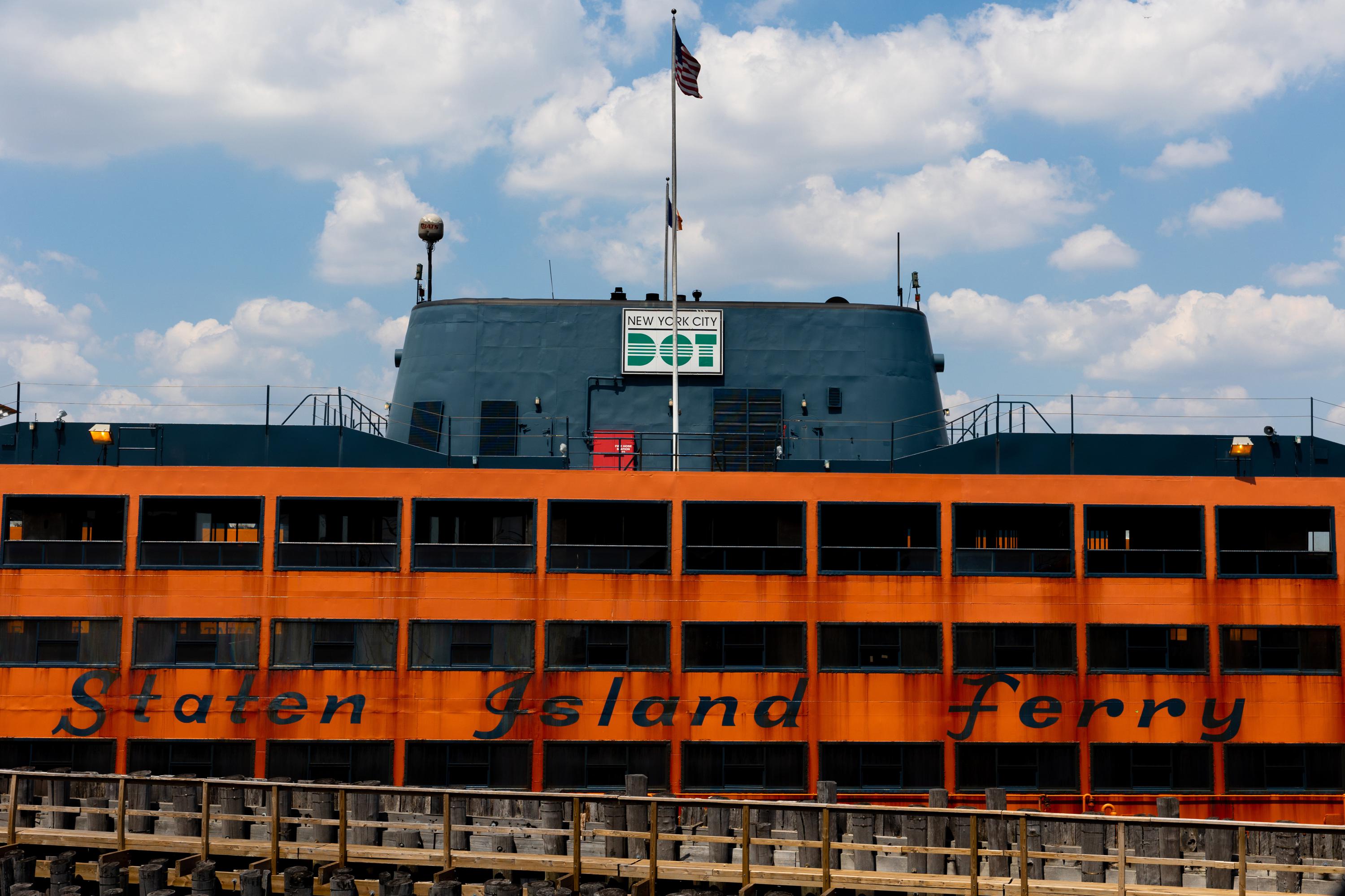 Staten Island Ferry Times - ht7kshh