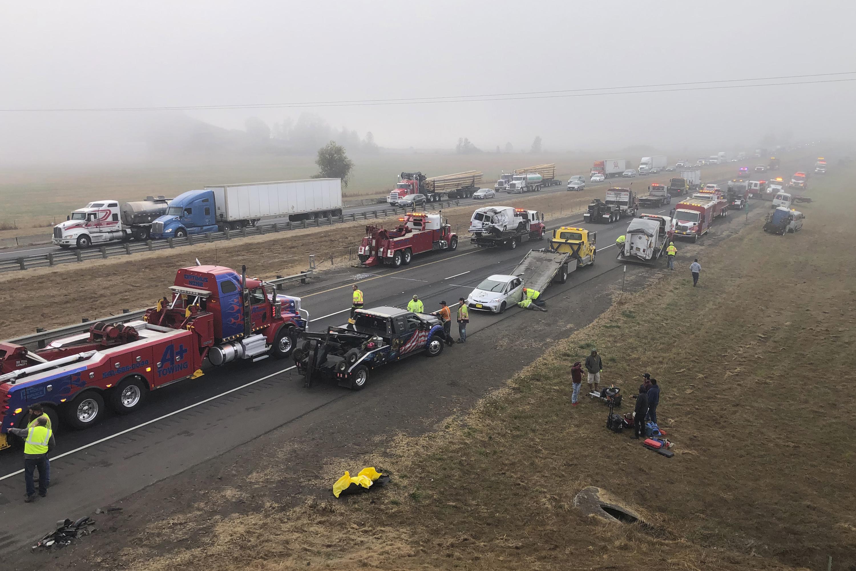 1 killed in foggy Oregon crash involving dozens of vehicles AP News