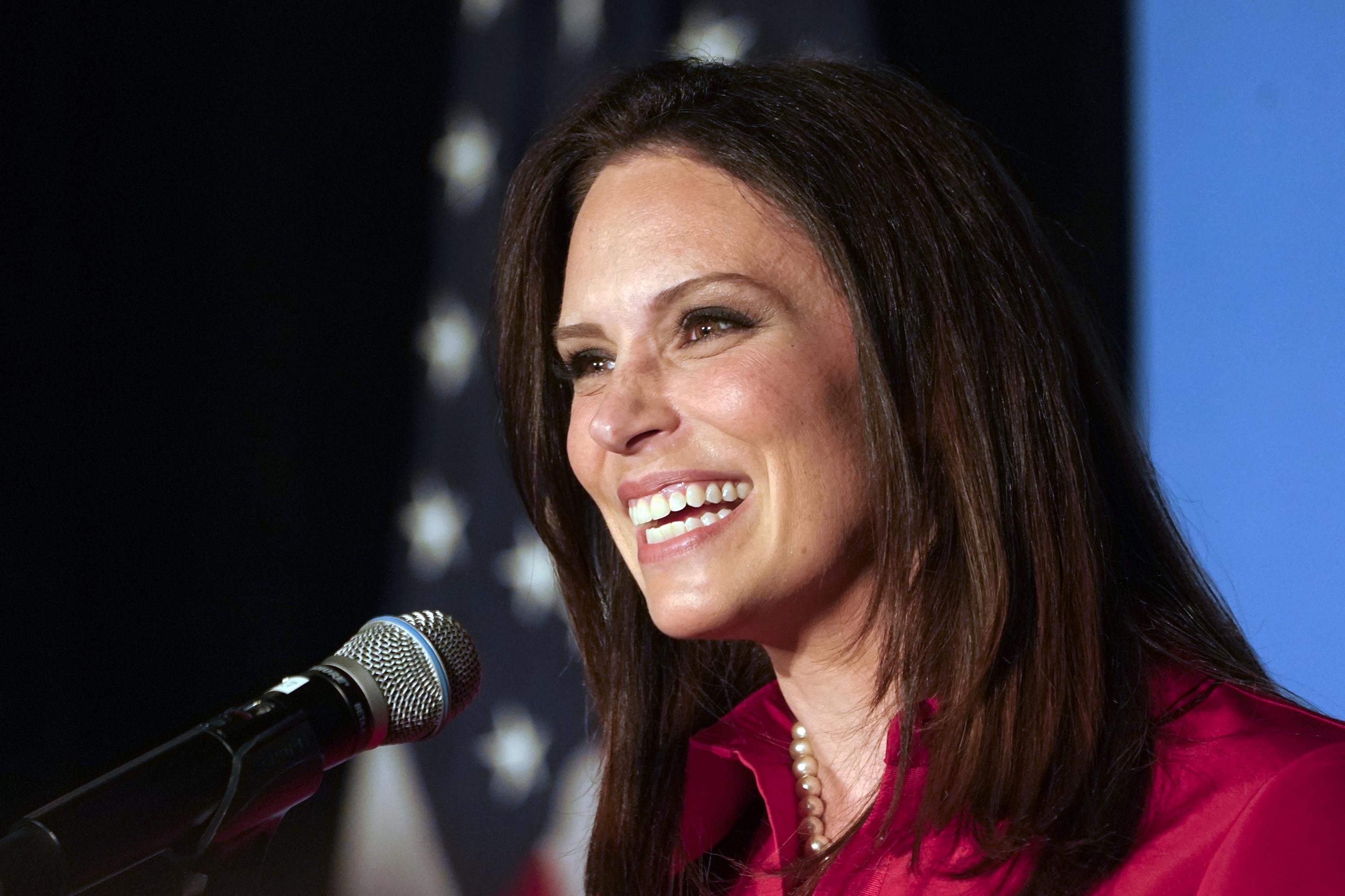 Dixon Wins Michigan Gop Governor Primary To Face Whitmer Ap News