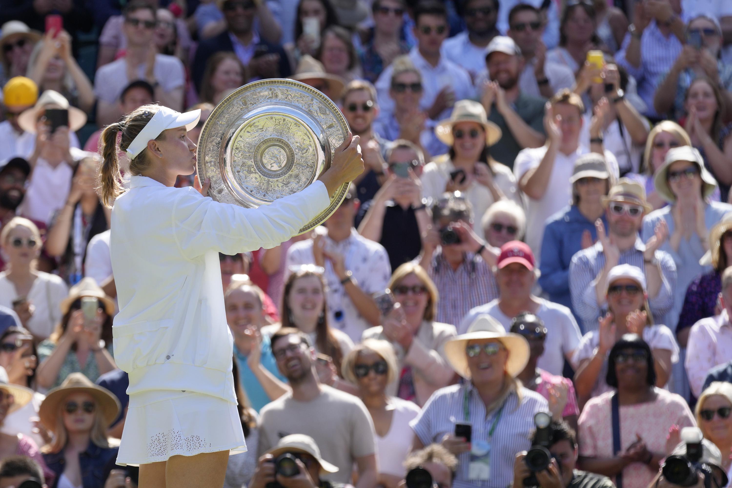 Elena Rybakina wins Wimbledon women's final for 1st Slam AP News