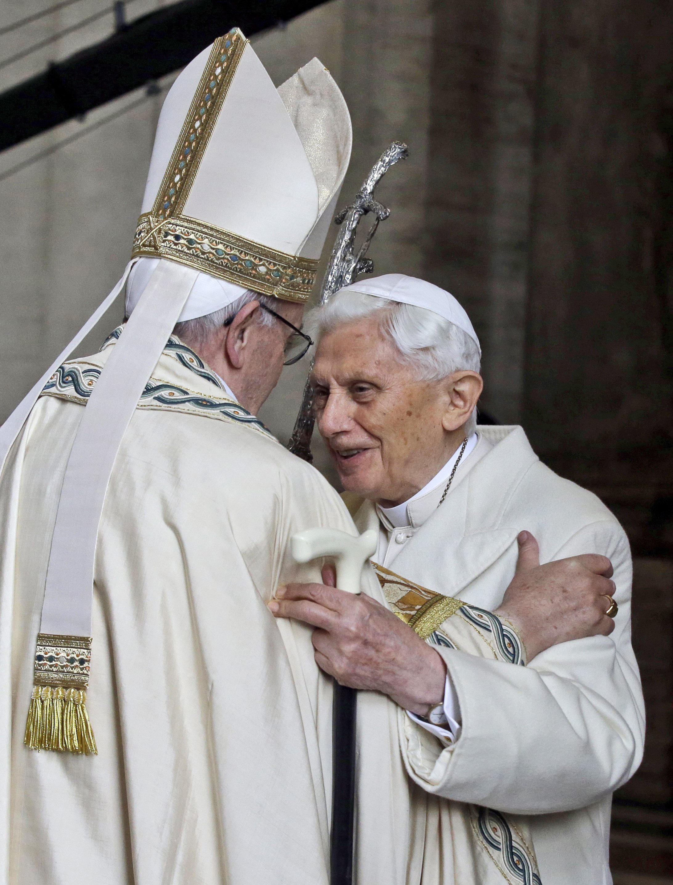 Pope Benedict XVI defends resignation to 'fanatic' doubters