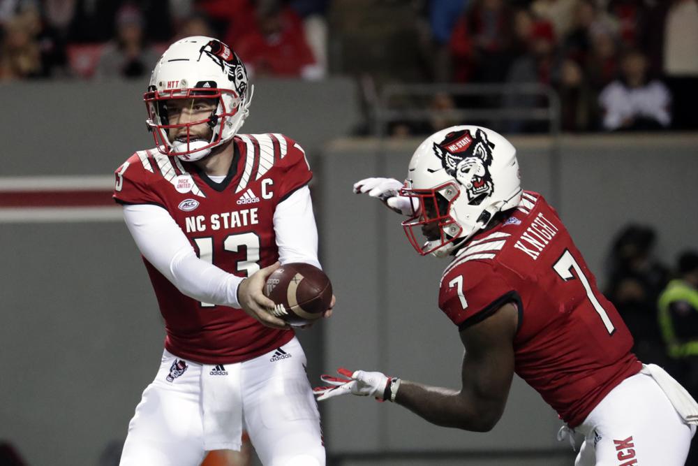 No. 24 NC State stuns UNC 34-30 with 2 TDs in 26 seconds