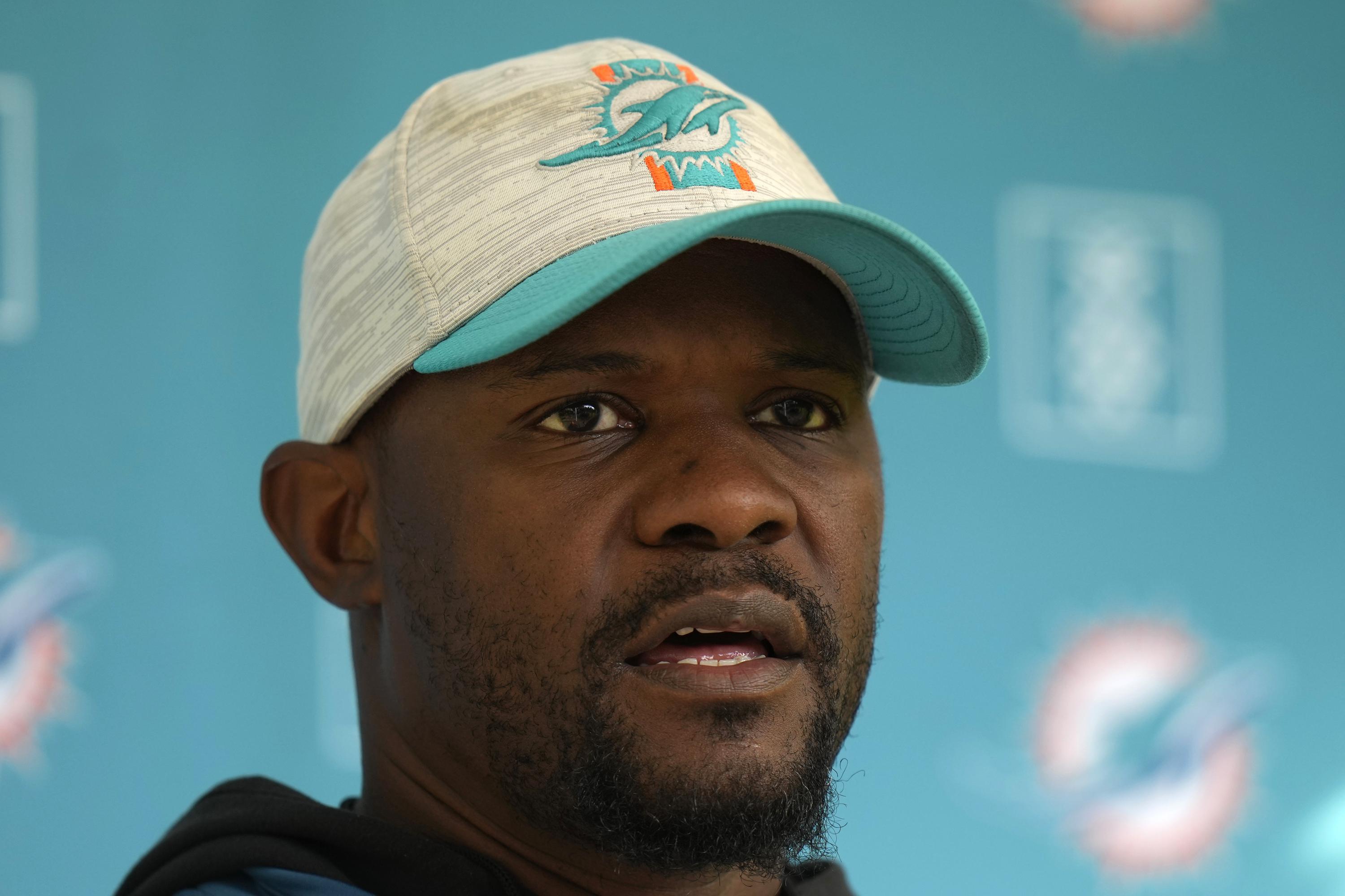 Flores taking blame, but Dolphins' issues run deeper | AP News