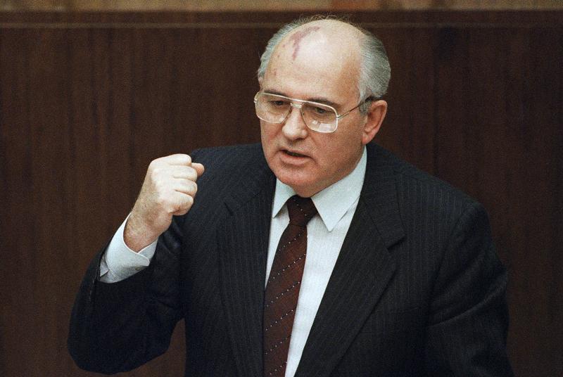 Gorbachev, Who Redirected Course of 20th Century, Dies at 91