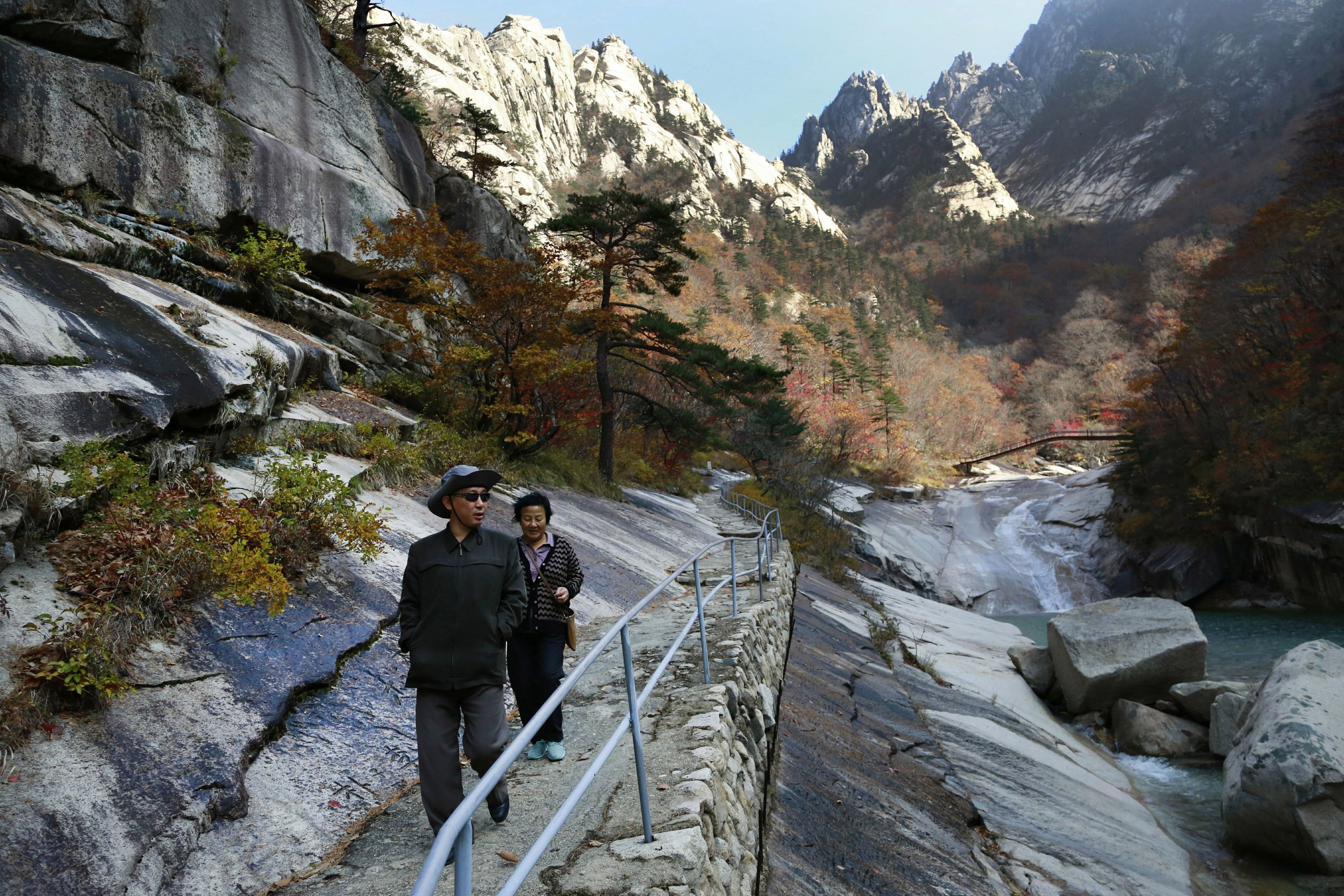 North Korea promises to redevelop the mountain tour site despite the pandemic