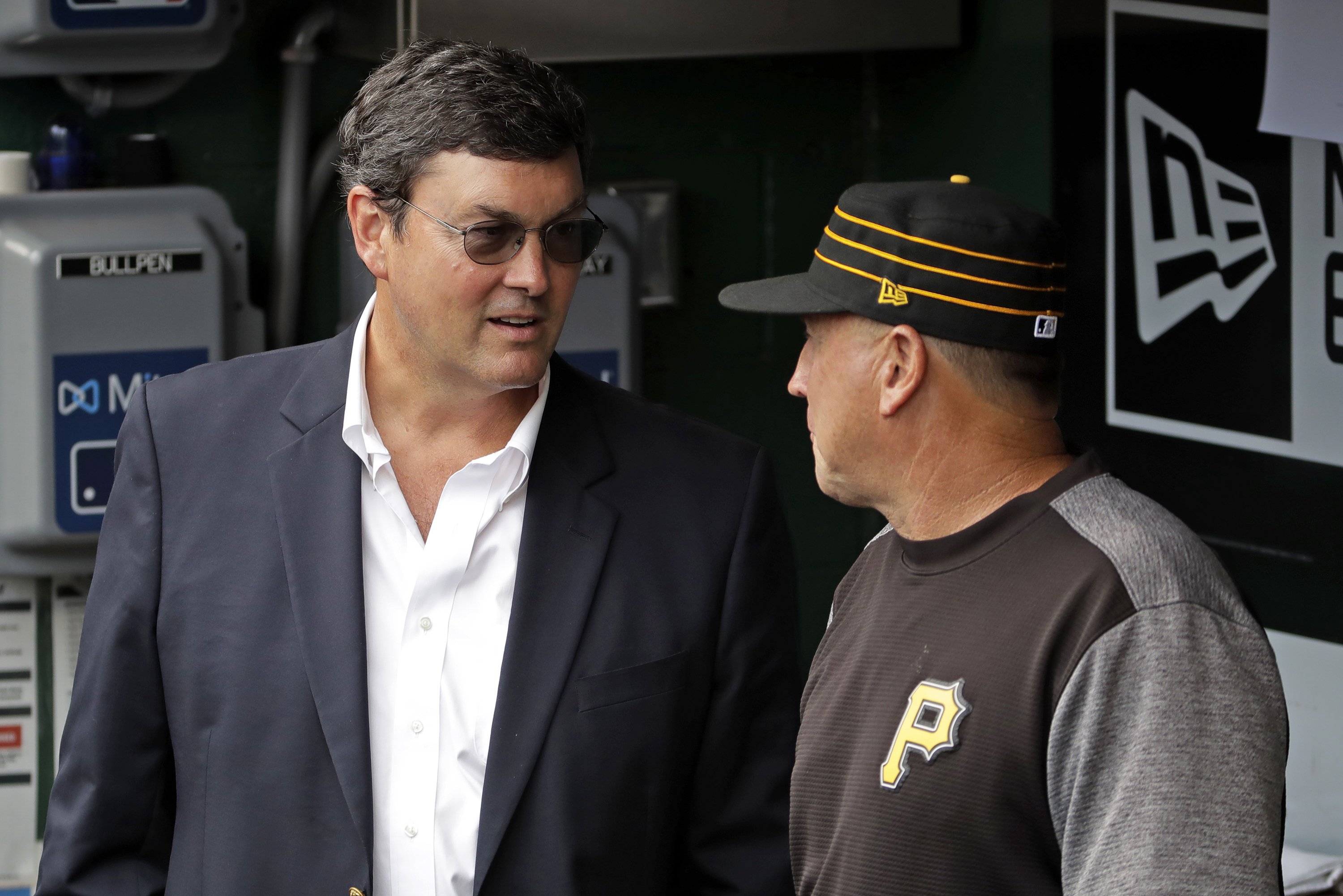 Pirates fire pitching coach Searage, bench coach Prince | AP News