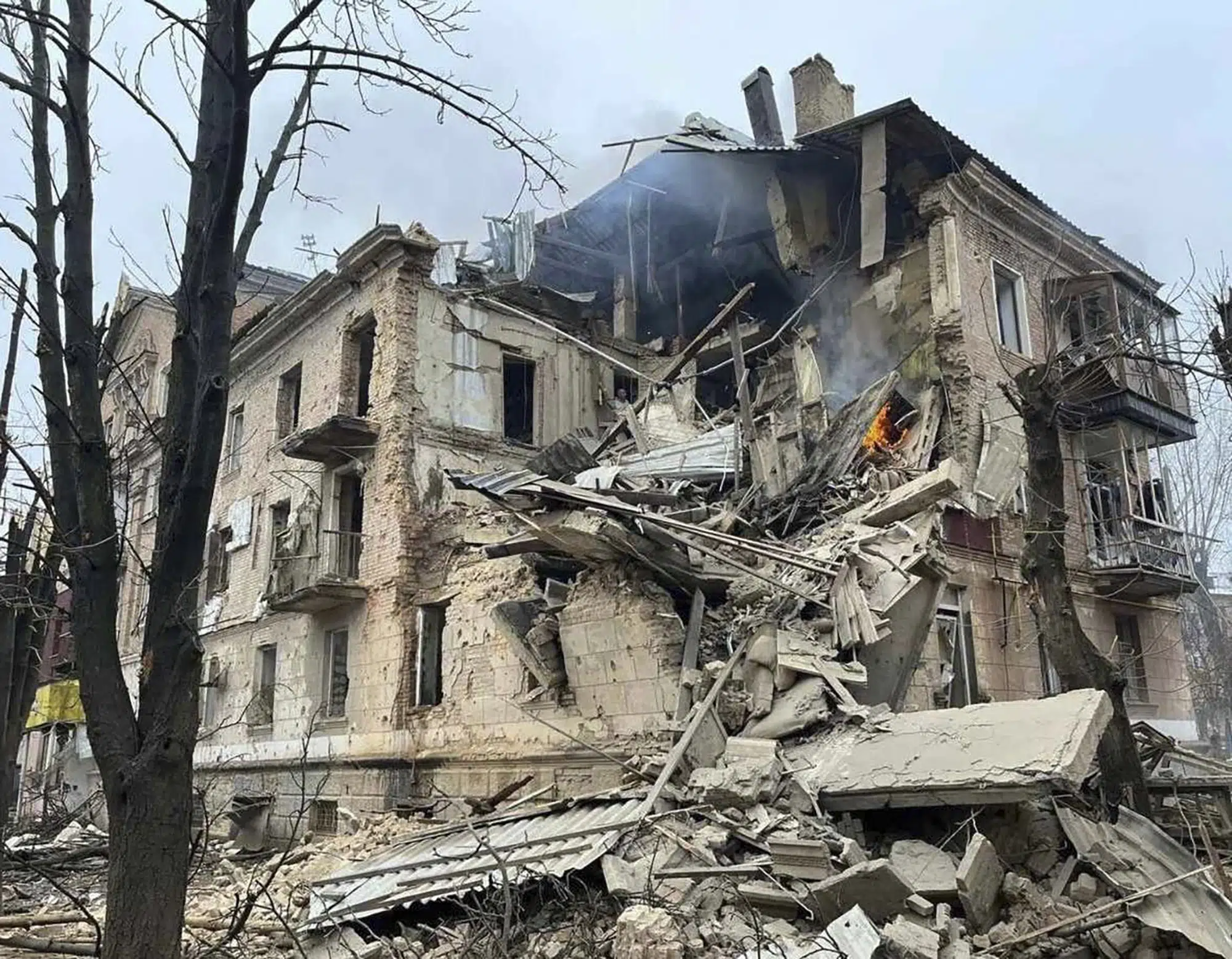 Russia launches another major missile attack on Ukraine