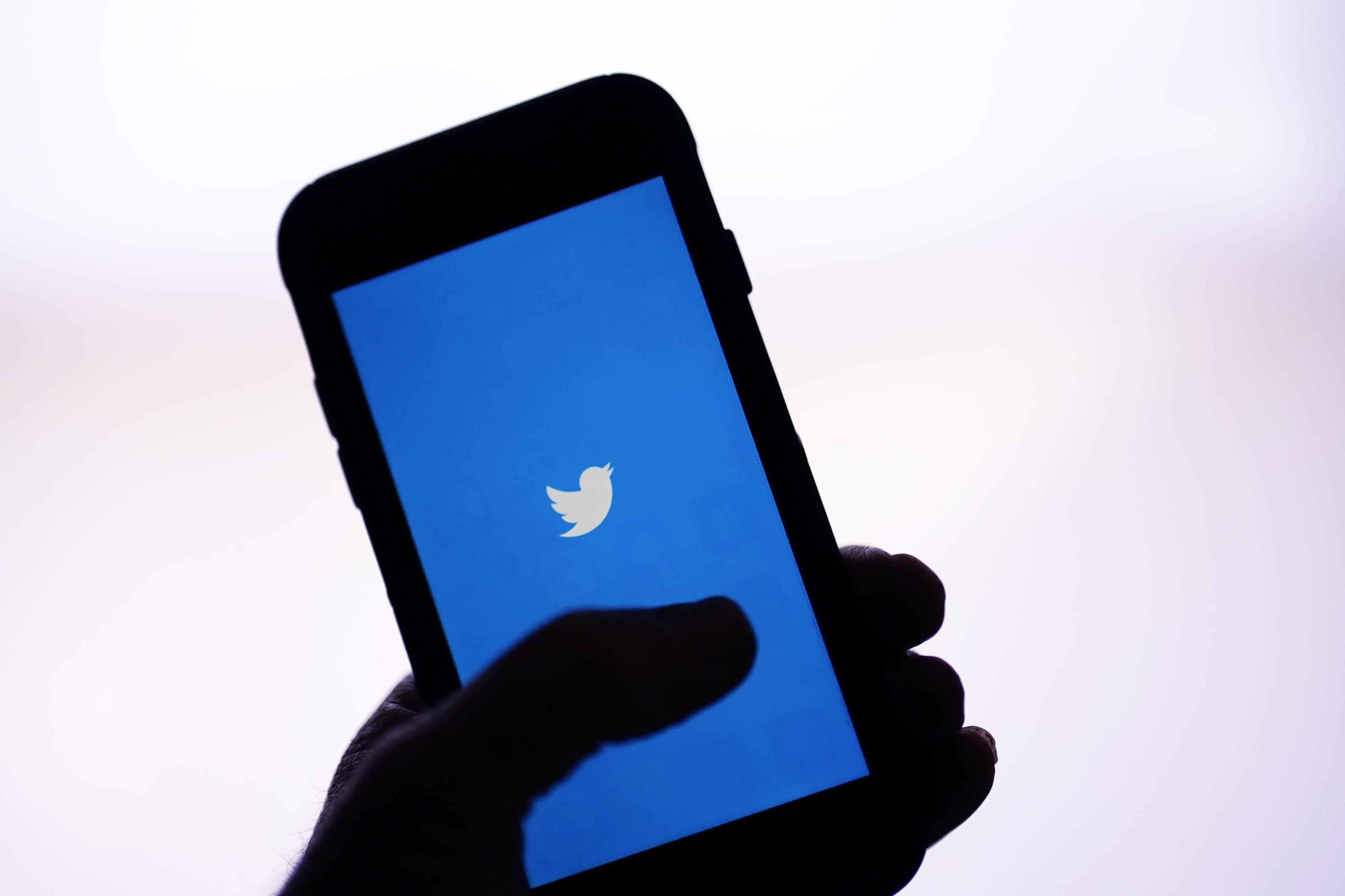 Twitter Says Account Verification to Return in Early 2021 - MacRumors