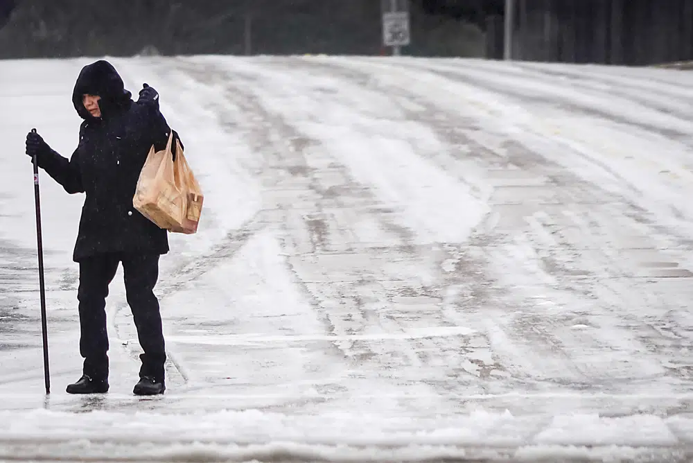 Thousands of Texans endure icy winter storm with no power, heat - India ...