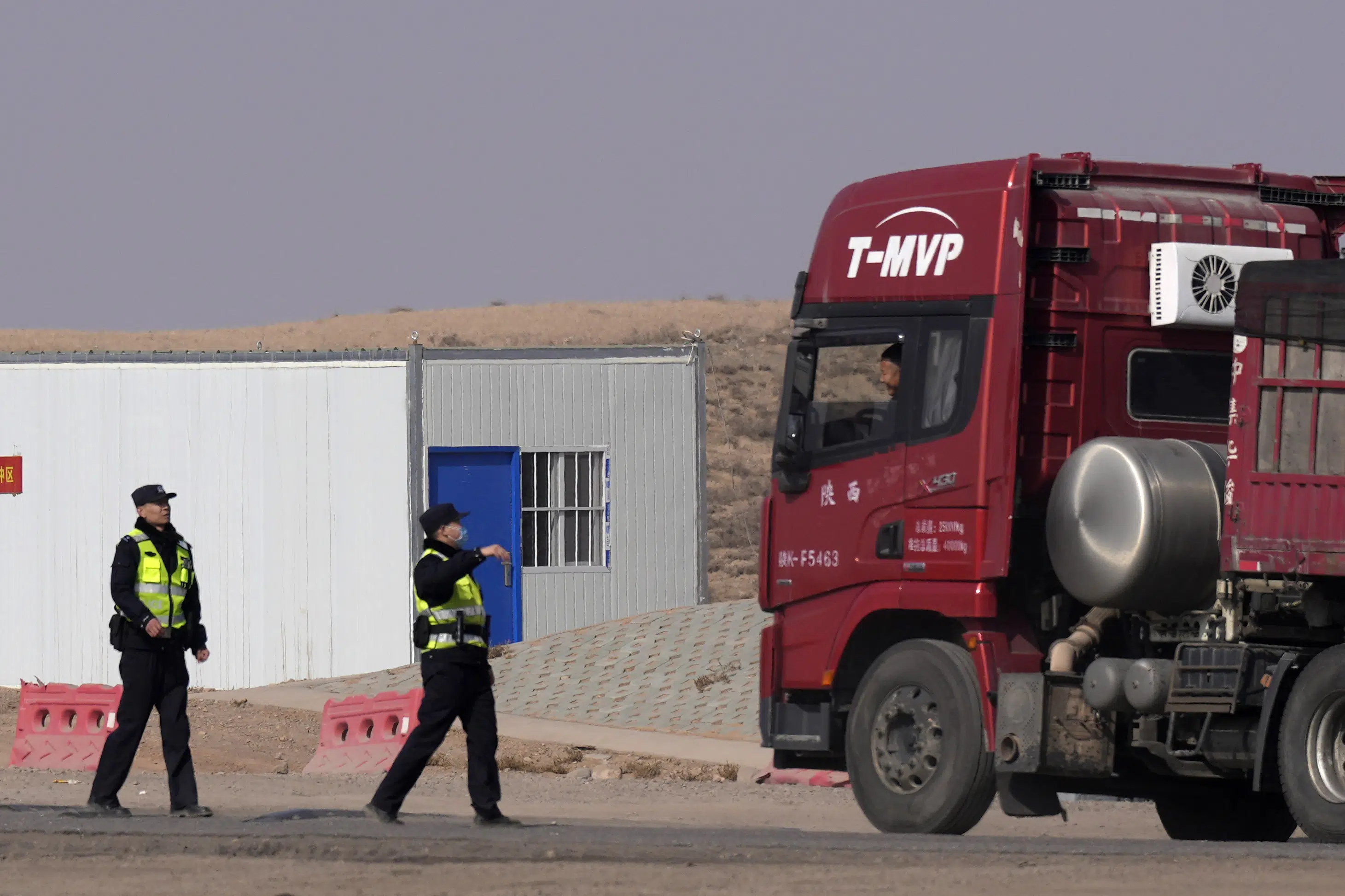 Workers dig seams for 47 missing in a Chinese mine