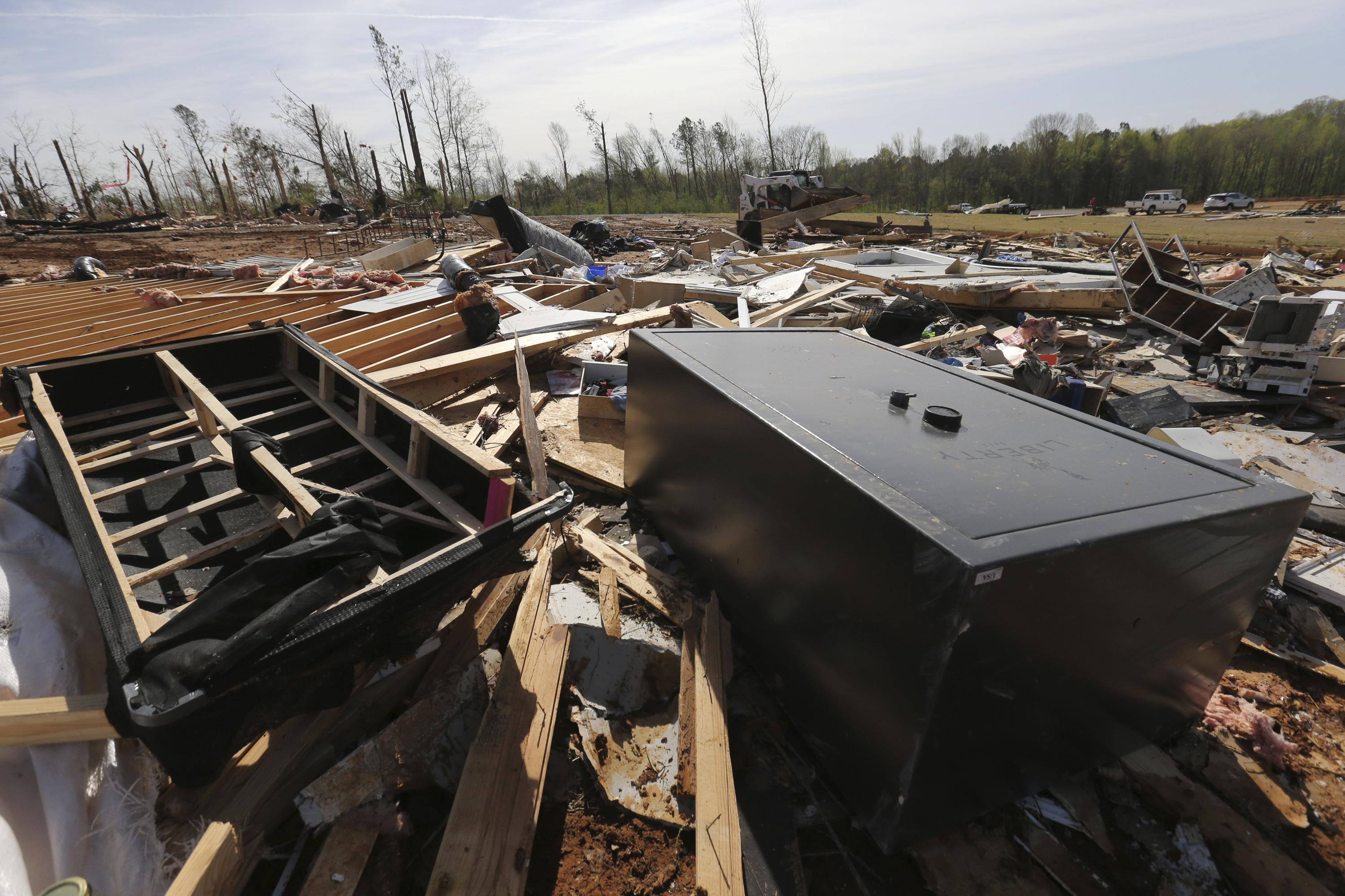 Mississippi governor issues emergency order following storms