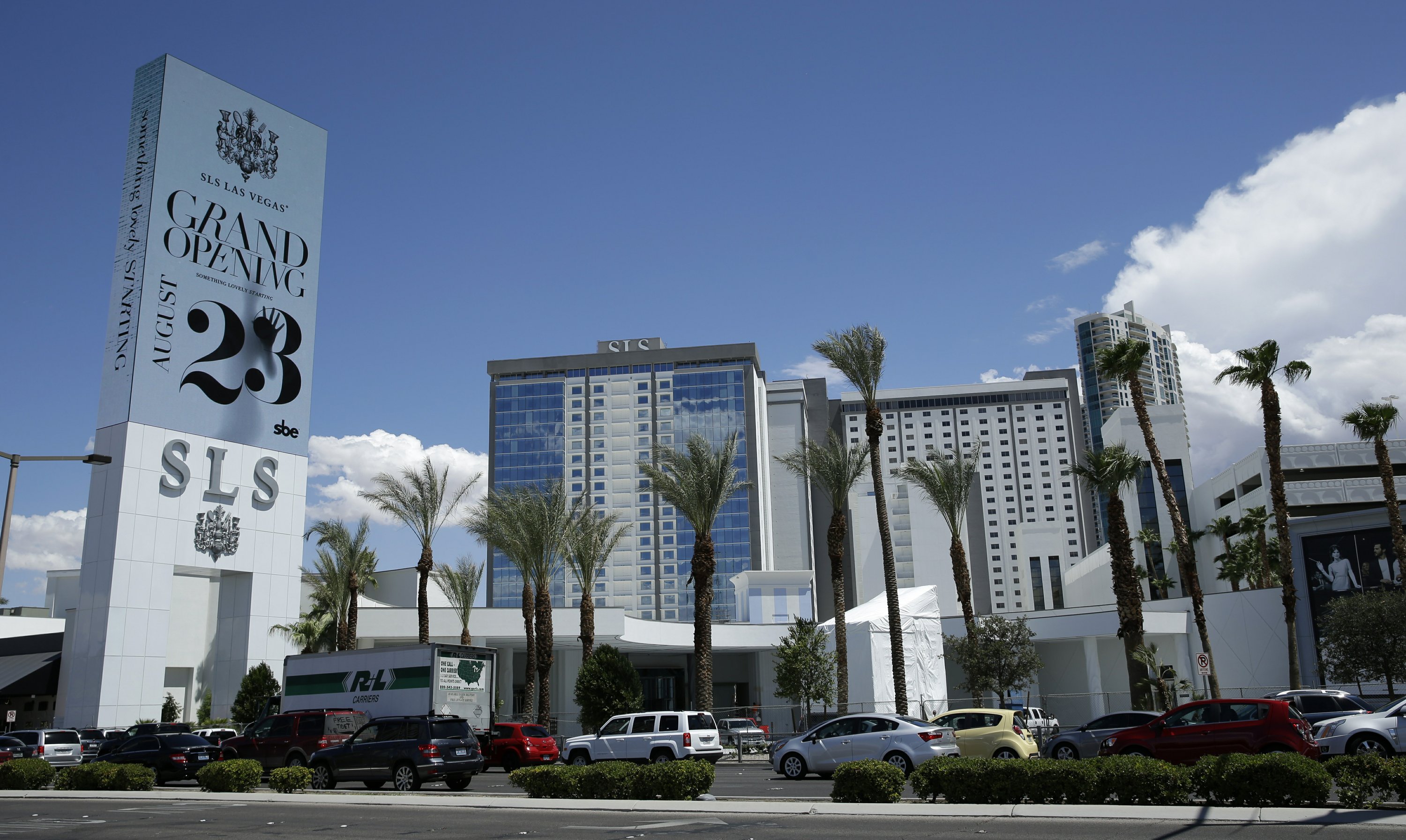 Sls Hotel On Las Vegas Strip Going Back To Sahara Name