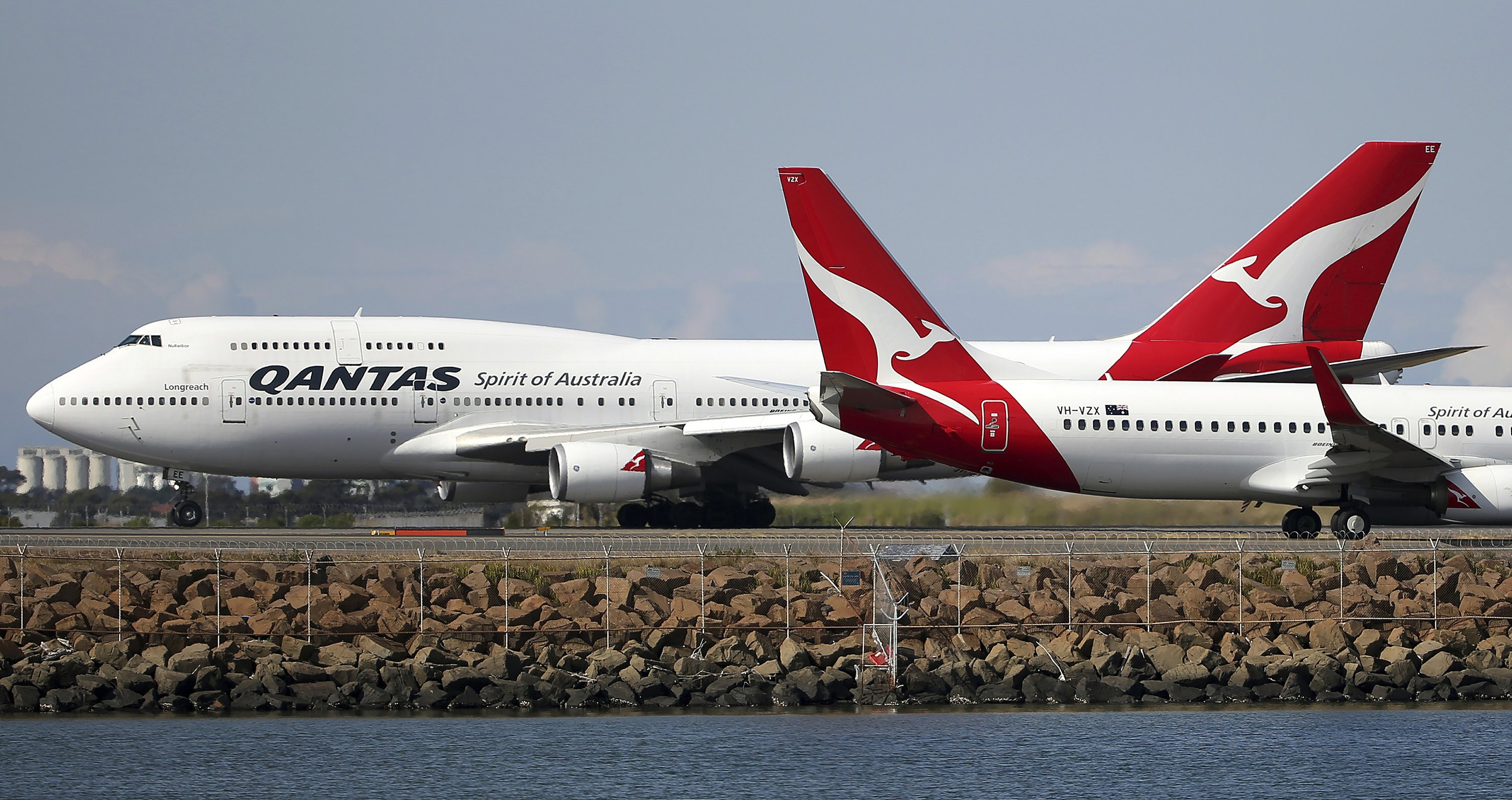 Commercial Airlines Reroute Flights Amid Us Iran Tensions