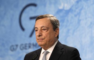 El primer ministro de Italia, Mario Draghi, durante una conferencia de prensa por la cumbre del G7 en el Castillo Elmau en Kruen, Alemania, el martes 28 de junio de 2022. (AP Foto/Markus Schreiber)