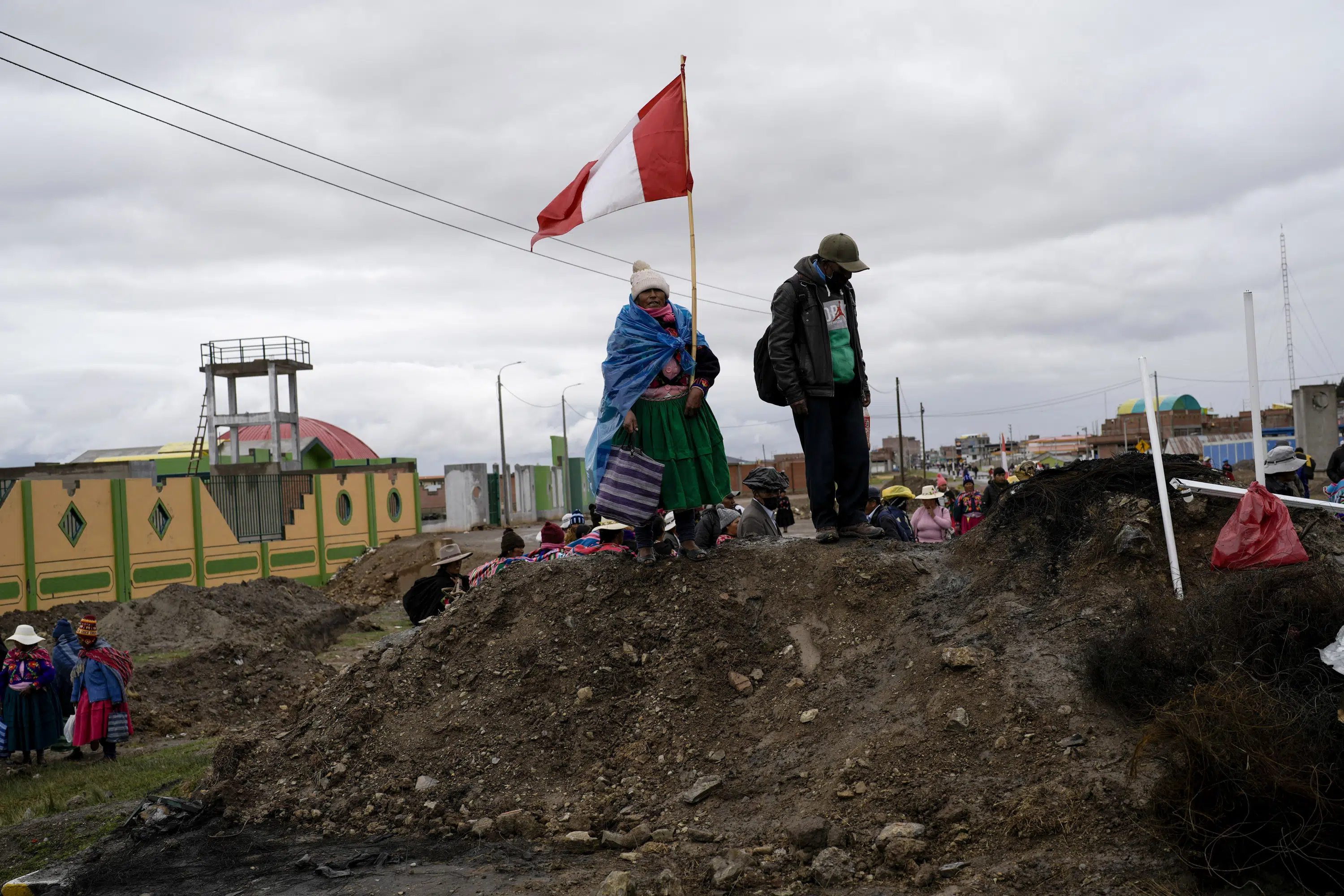 Depuis un refuge secret, la révolte indigène du Pérou progresse