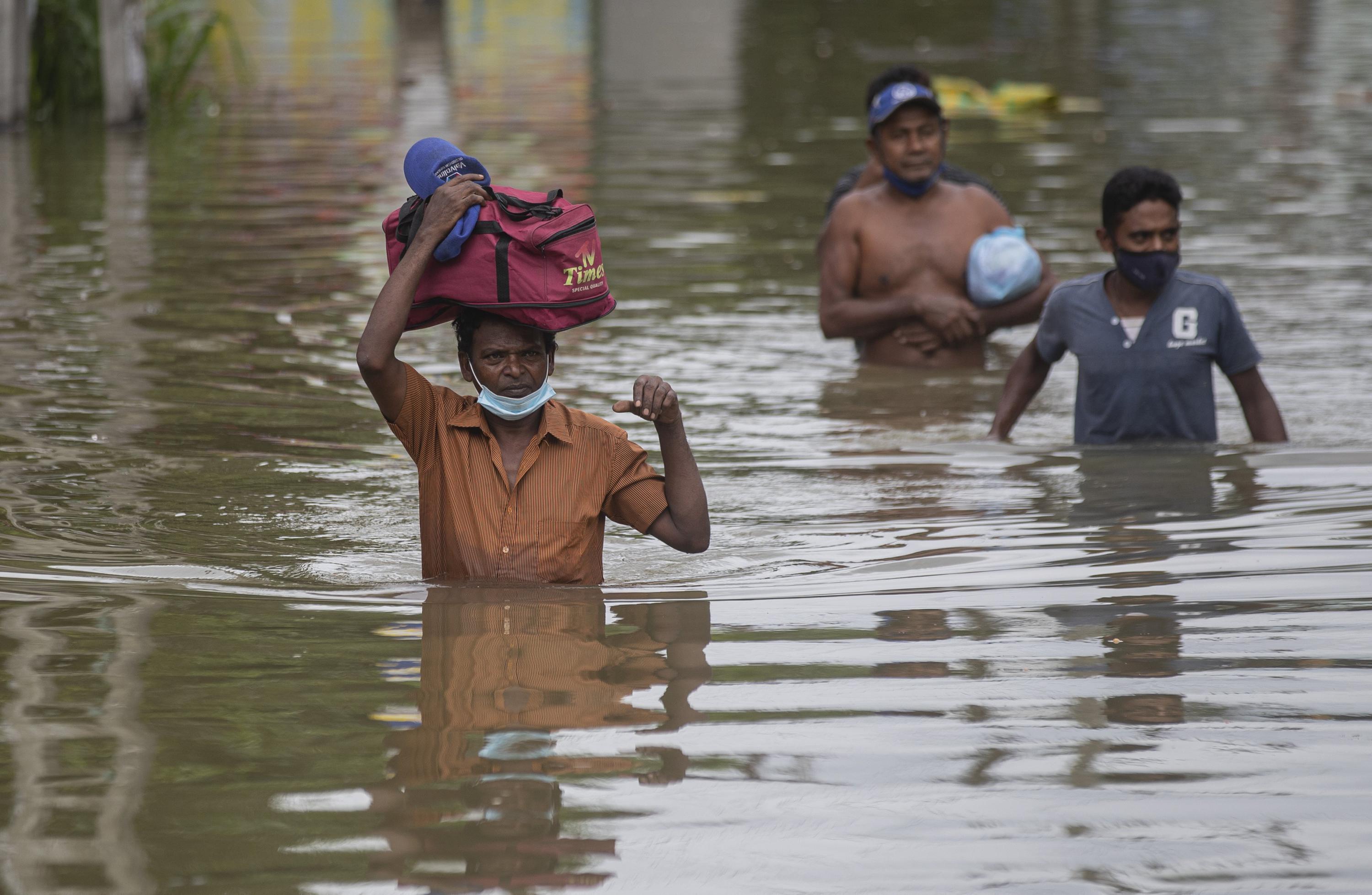 Sri Lanka lluvias dejan 4 muertos y 5.000 desplazados AP News