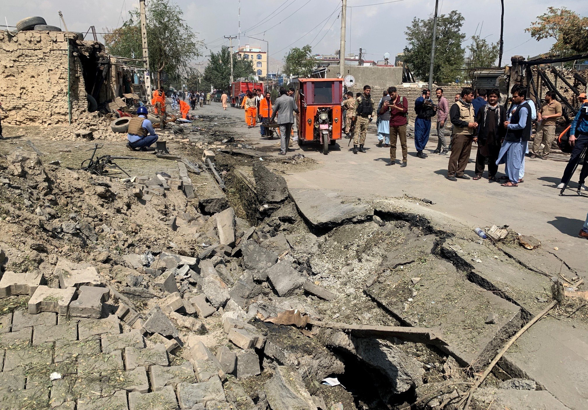 Afghan officials: Kabul bomb targets VP, kills 10 civilians