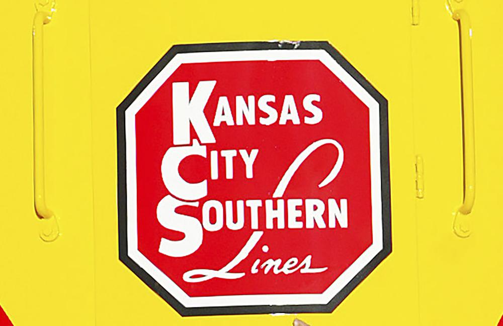 Cn Bids 33 7b For Kansas City Southern Tops 25b Proposal