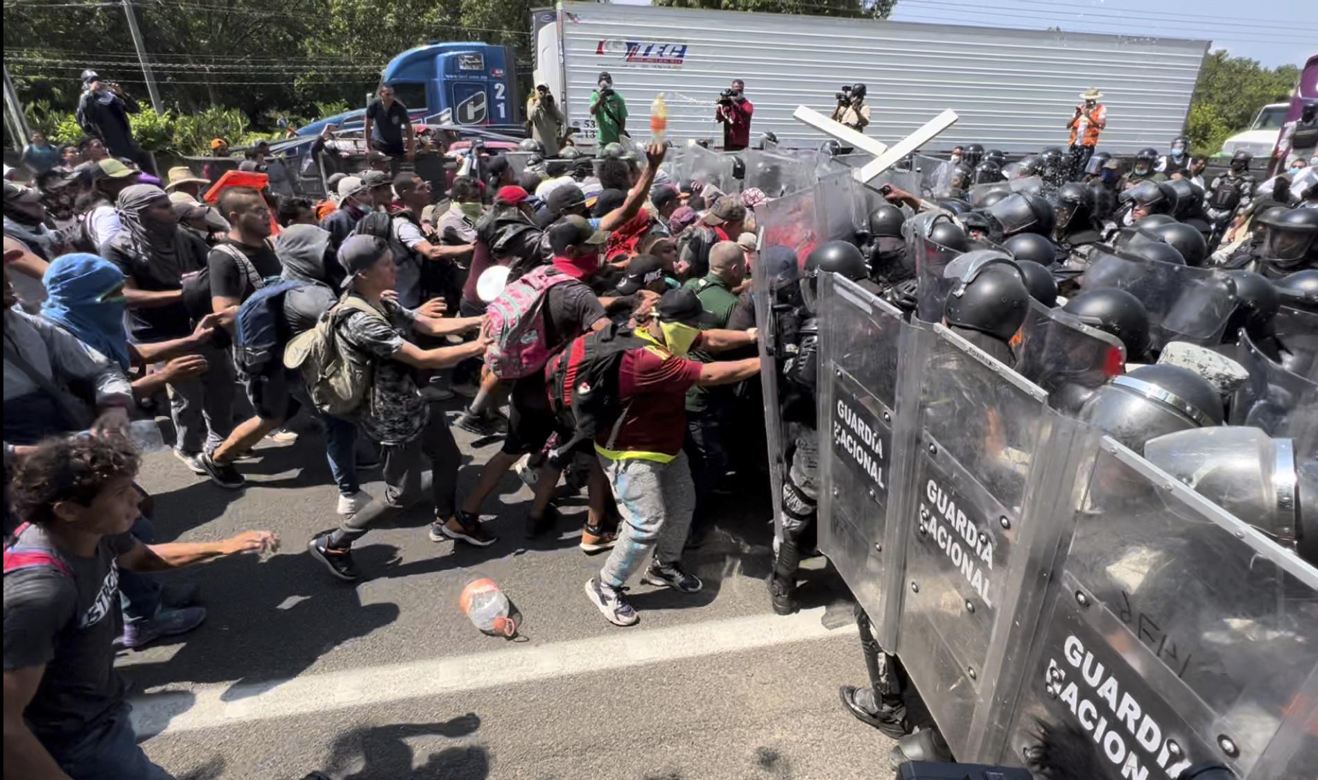 Migrants march from south Mexico as US lifts COVID ban