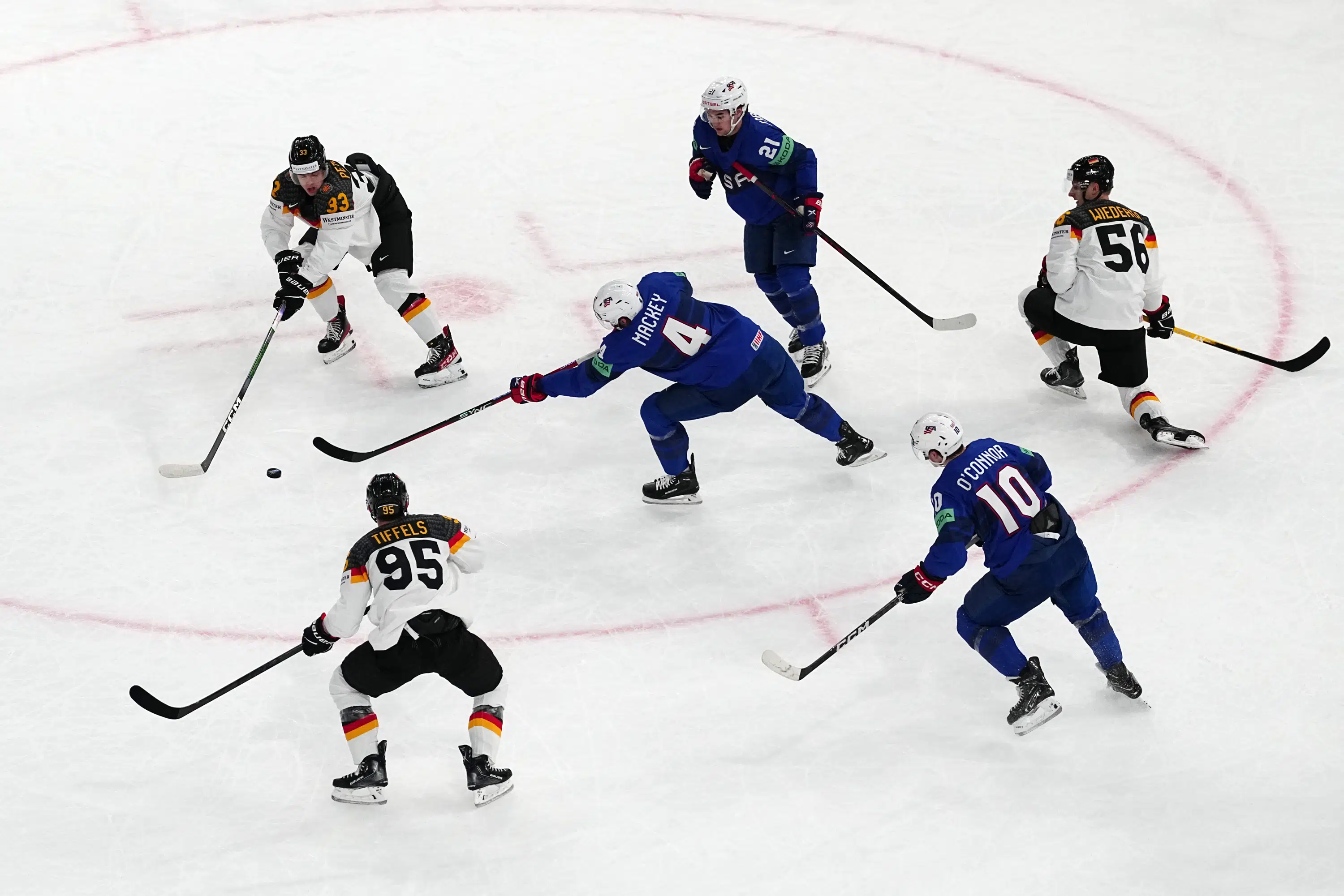 Photo of USA porazili Nemecko, Kanada zvíťazila nad Slovenskom v rozstrele World of Ice Hockey