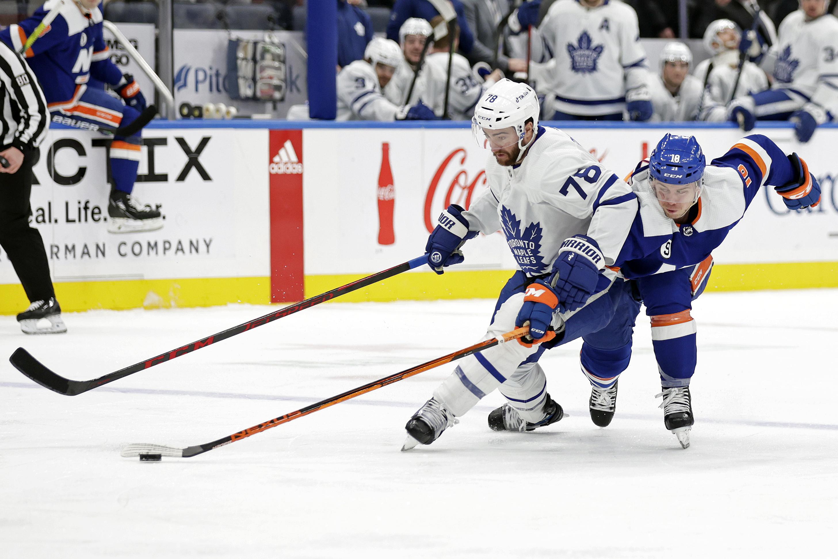 Rielly Mrazek lead Maple Leafs to 3 1 win over Islanders AP News