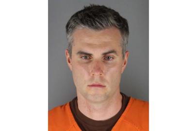 ARCHIVO - Foto del agente de policía Thomas Lane, 3 de junio de 2020, distribuida por la comisaría del condado de Hennepin, Minnesota. Lane fue condenado a dos años y medio de prisión el jueves 21 de julio de 2022 por violar los derechos civiles de George Floyd cuando lo asesinaron el 25 de mayo de 2020. (Comisaría del condado de Hennepin, Minnesota, via AP, file)