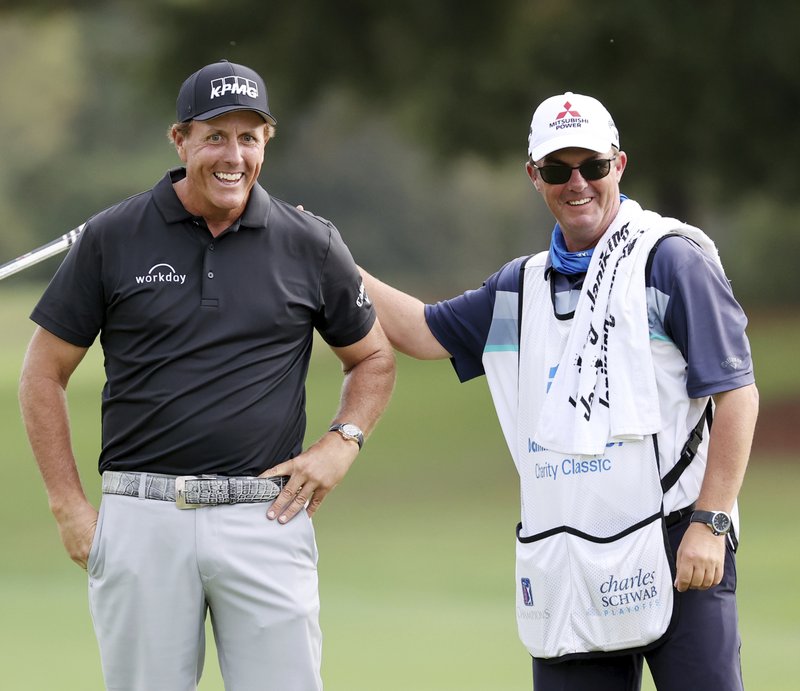 Mickelson Barkley To Face Manning Curry In Golf Match