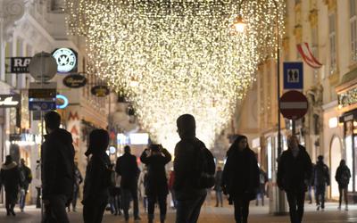 Austria Begins National Lockdown To Fight Surging Infections Ap News
