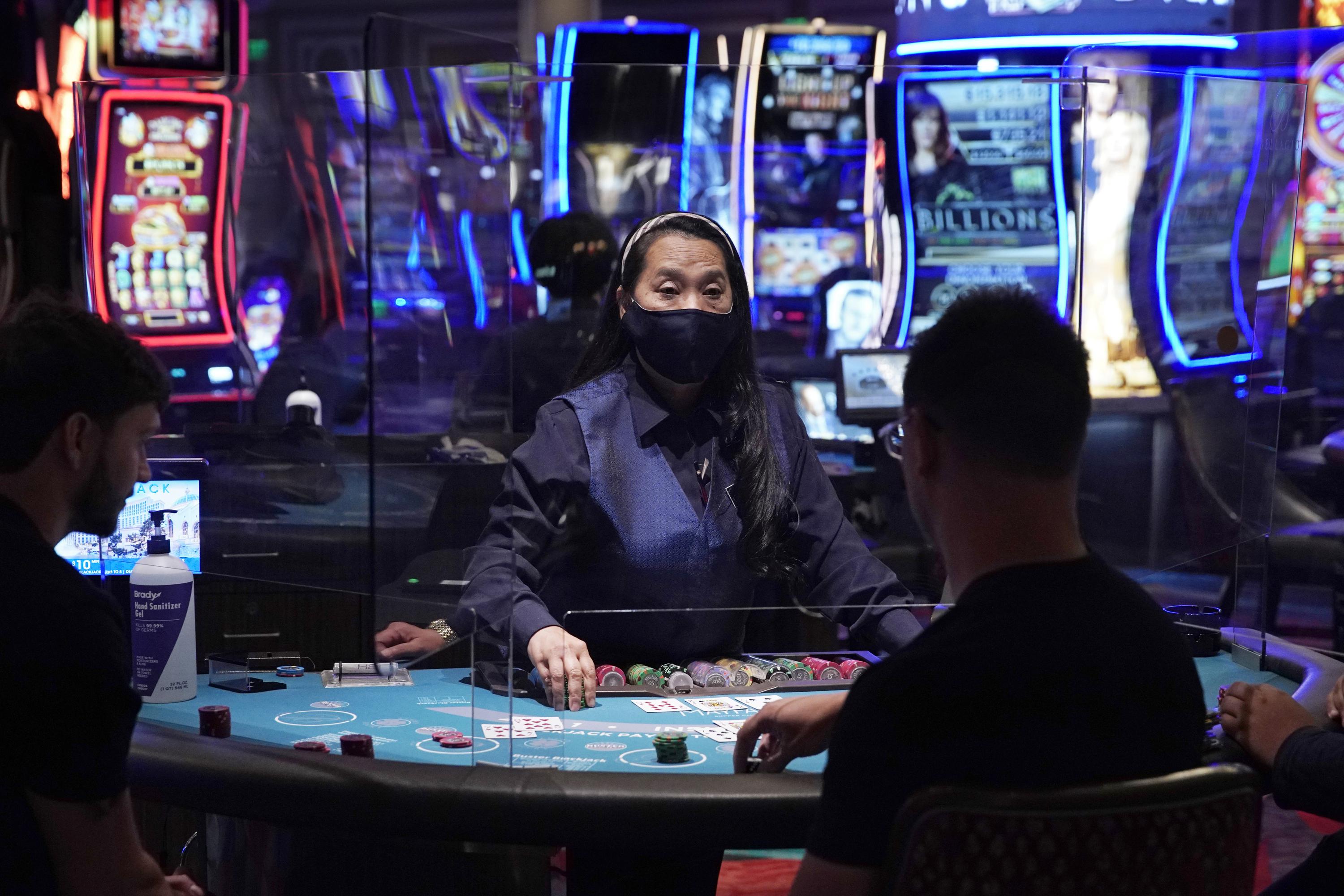 Poker tables keep decreasing on Nevada casino floors