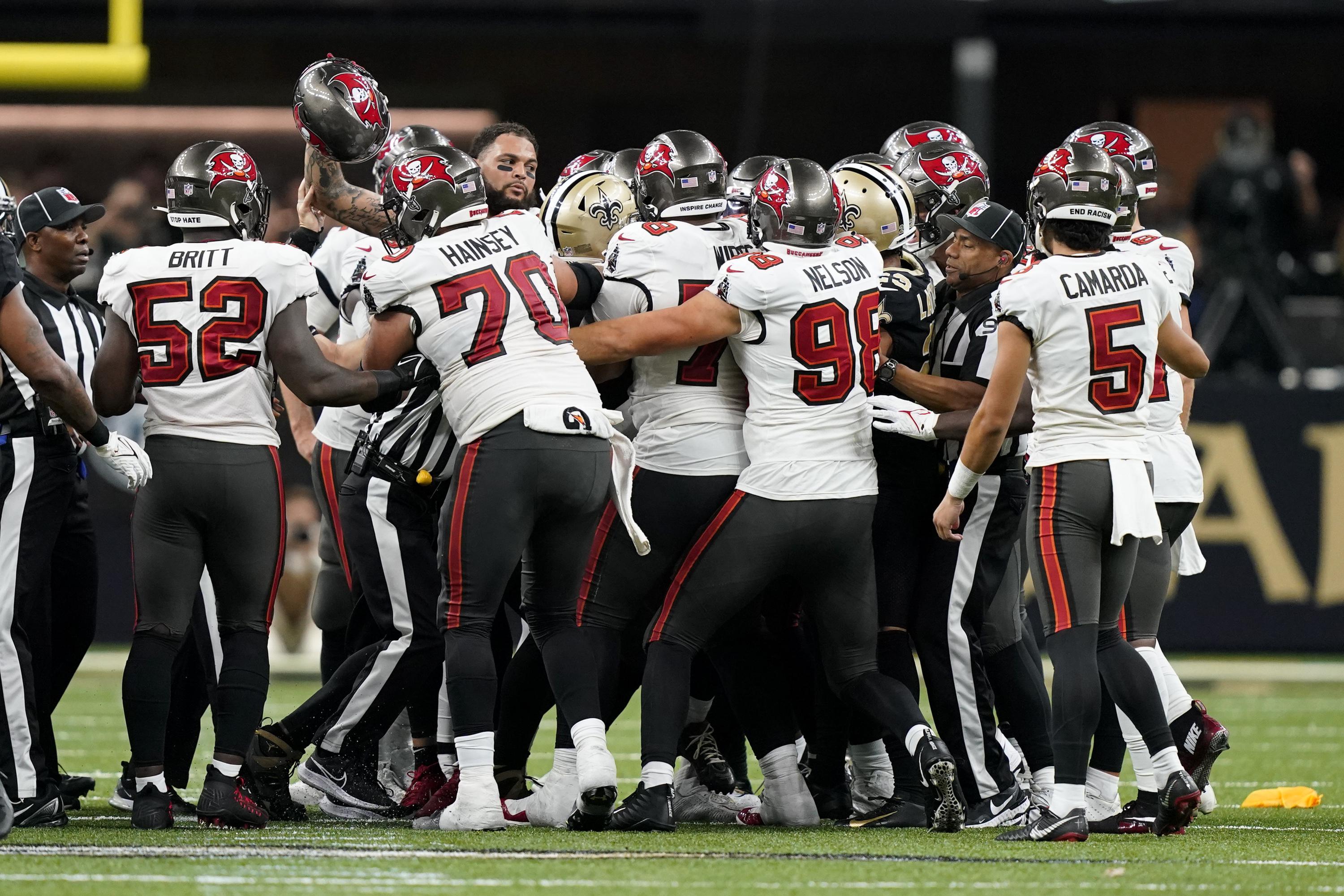 Bucs' Evans, Saints' Lattimore, ejected in latest dust-up | AP News