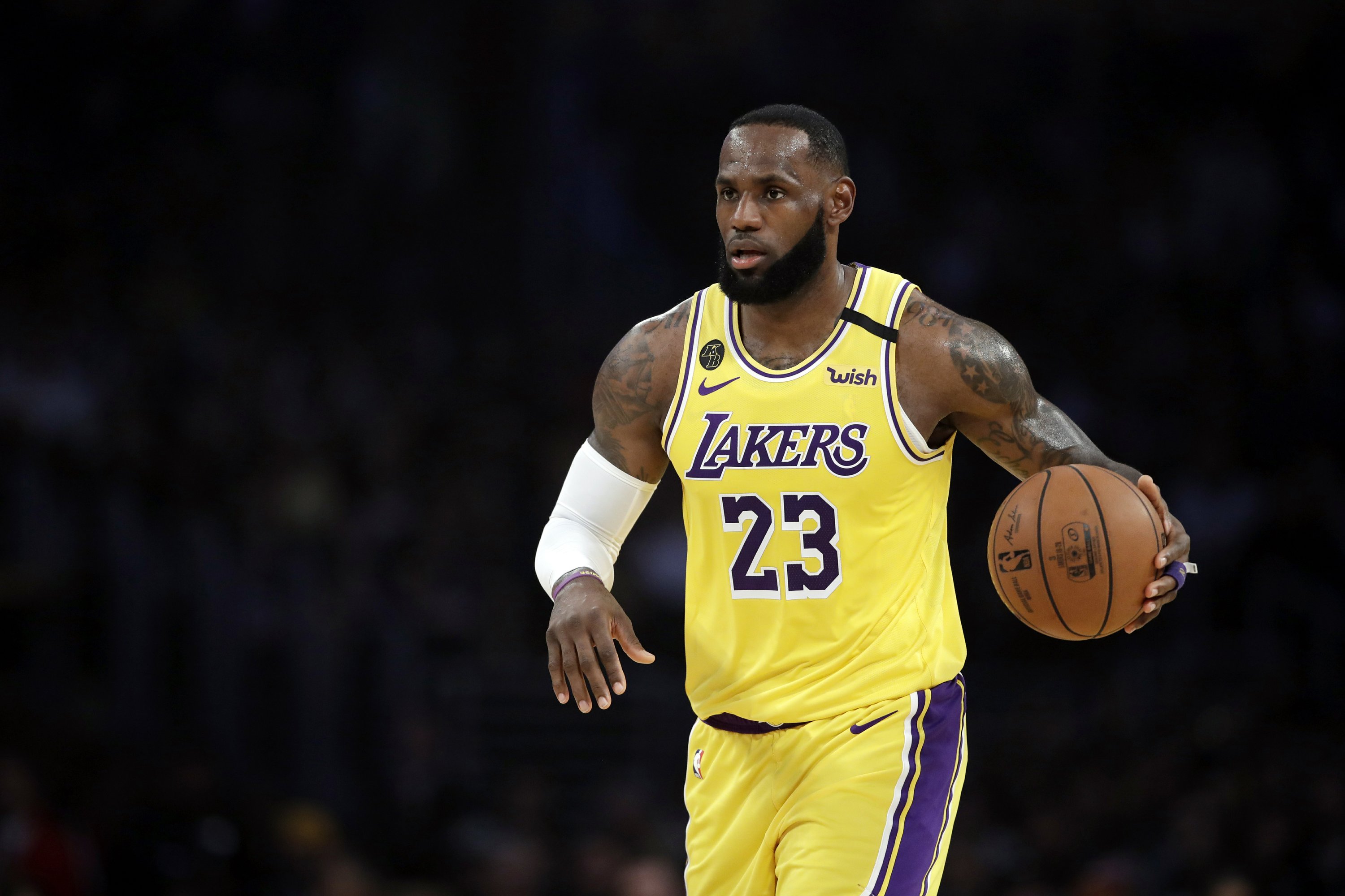 lebron in lakers uniform