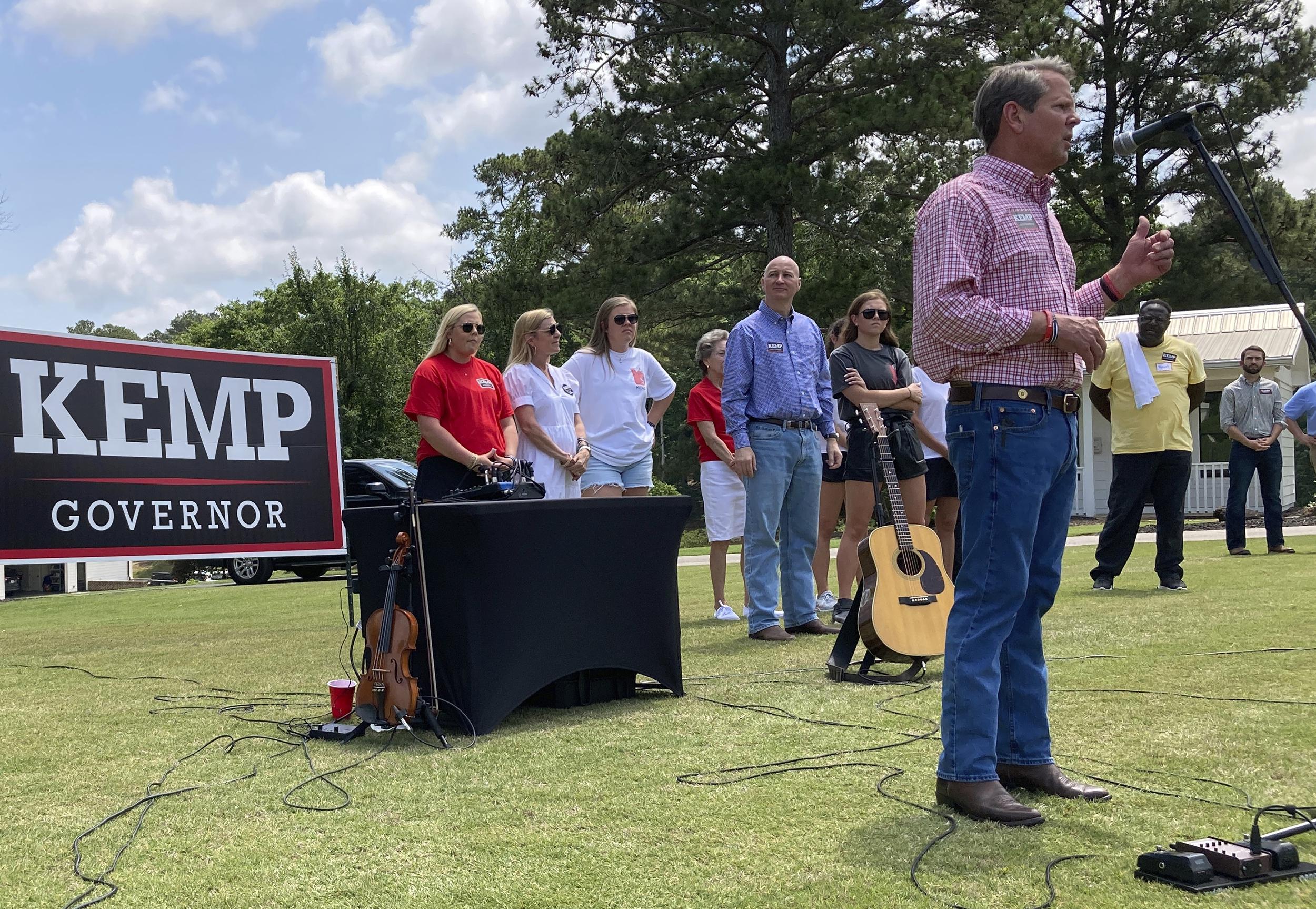 Kemp and Walker look to victory in Georgia as primaries near