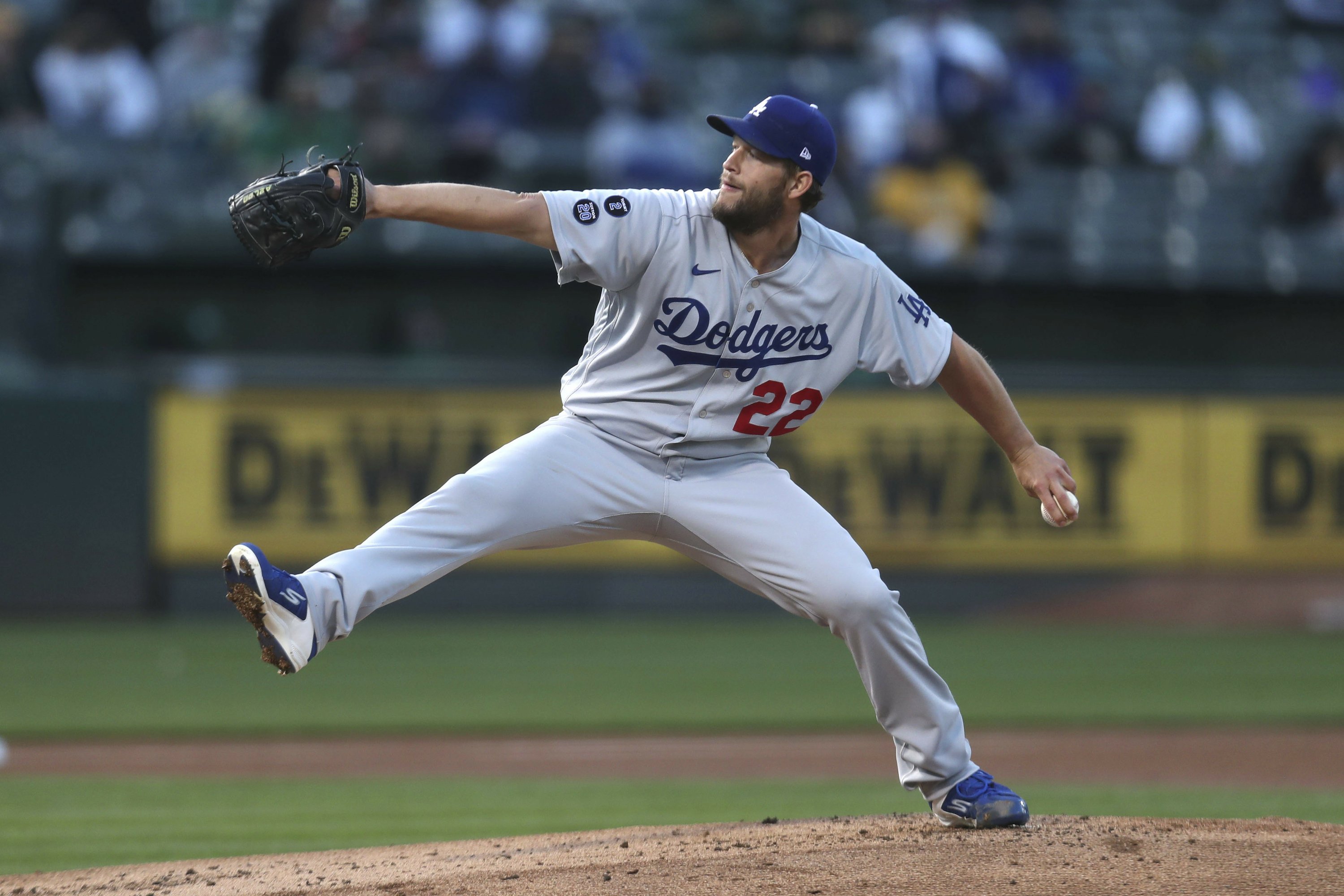 Kershaw bounces back, Dodgers beat winless A's 5-1 - Vimarsana News