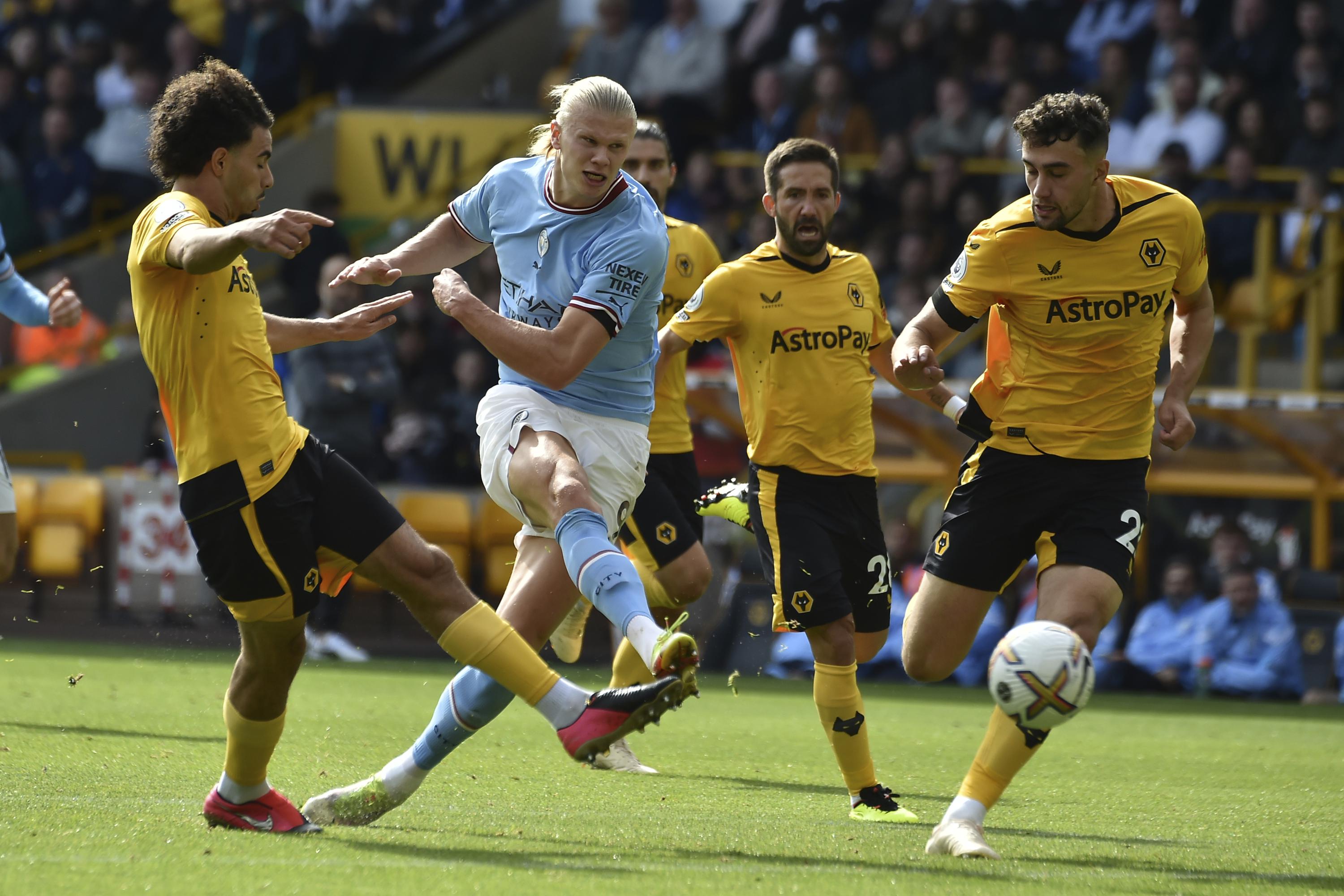 ManCity vence a Wolverhampton 30 en Liga Premier AP News