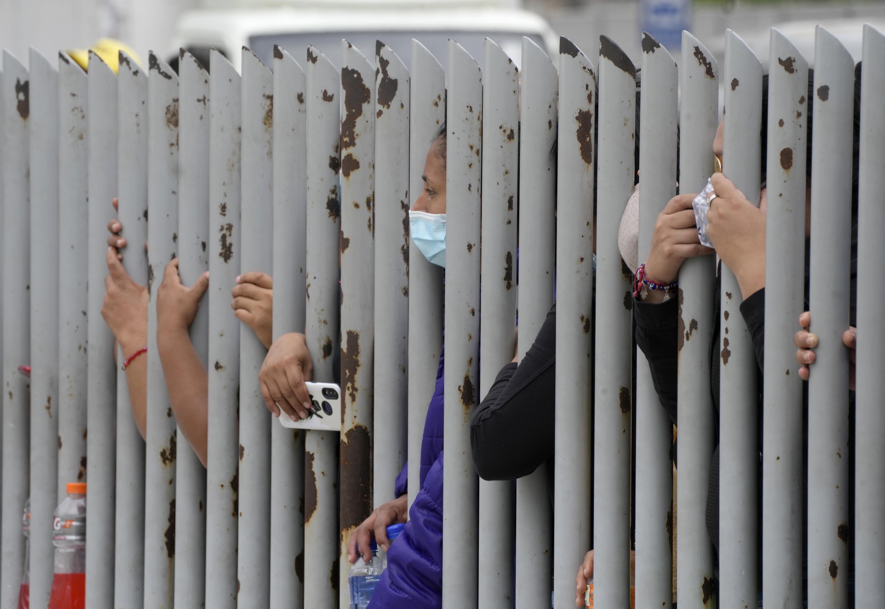 Signs abounded that deadly Ecuador prison attack was coming