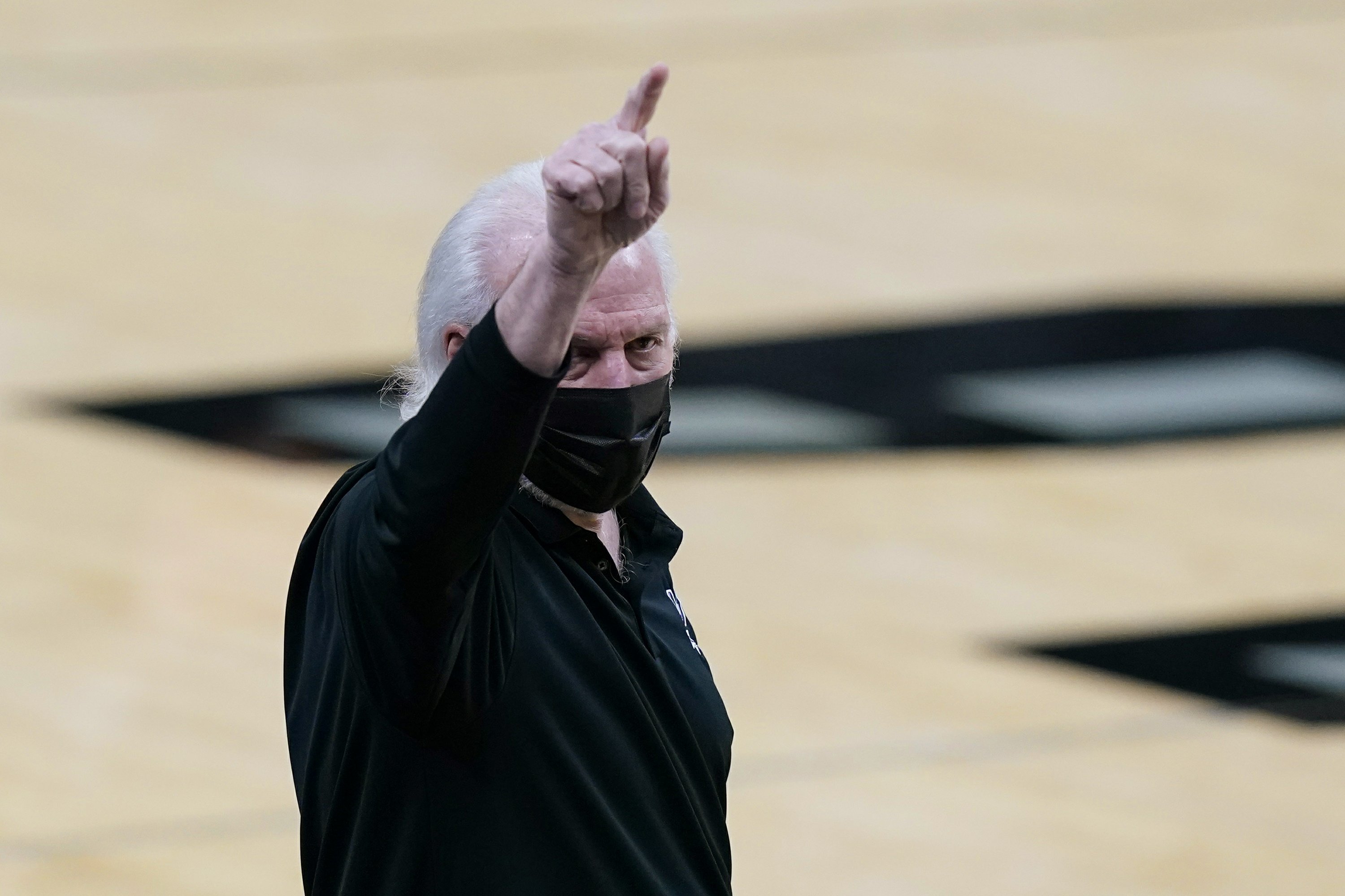 La Fédération internationale de basketball organise un tirage au sort pour les tournois olympiques de basketball