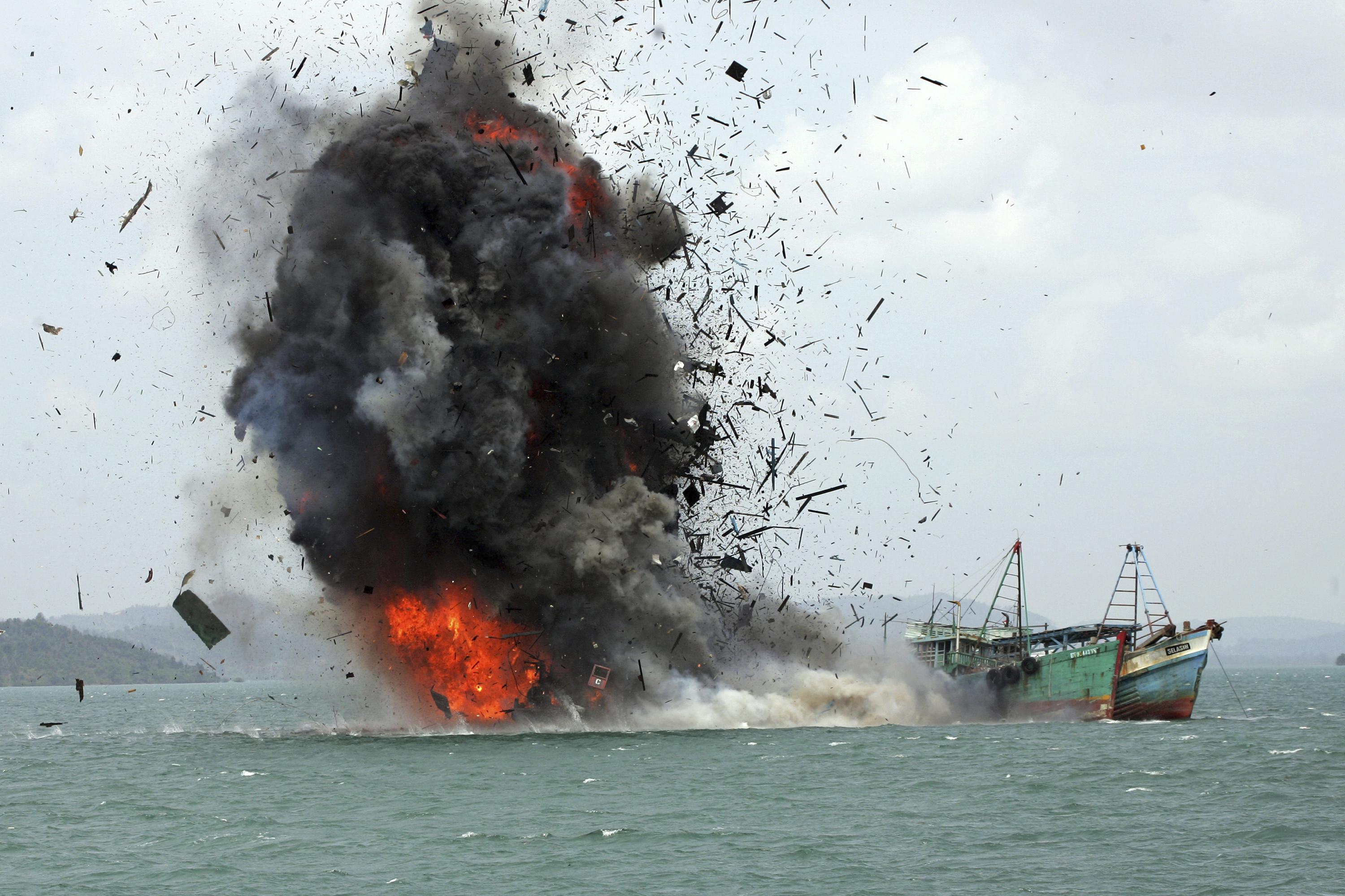 Indonesia Blows Up 23 Foreign Fishing Vessels