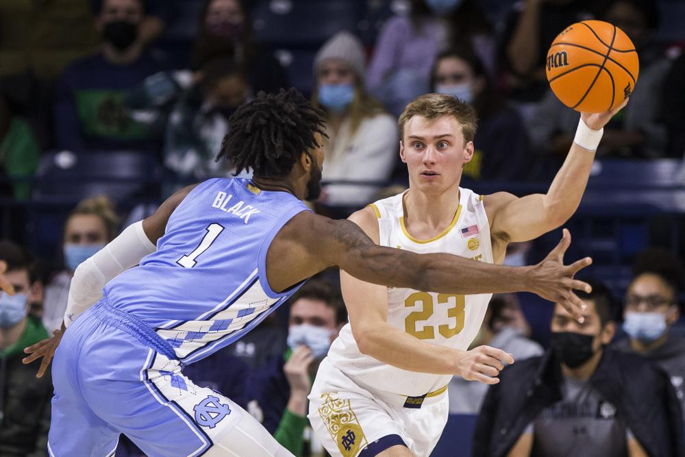 Nate Laszewski helps lift Notre Dame over North Carolina 78-73