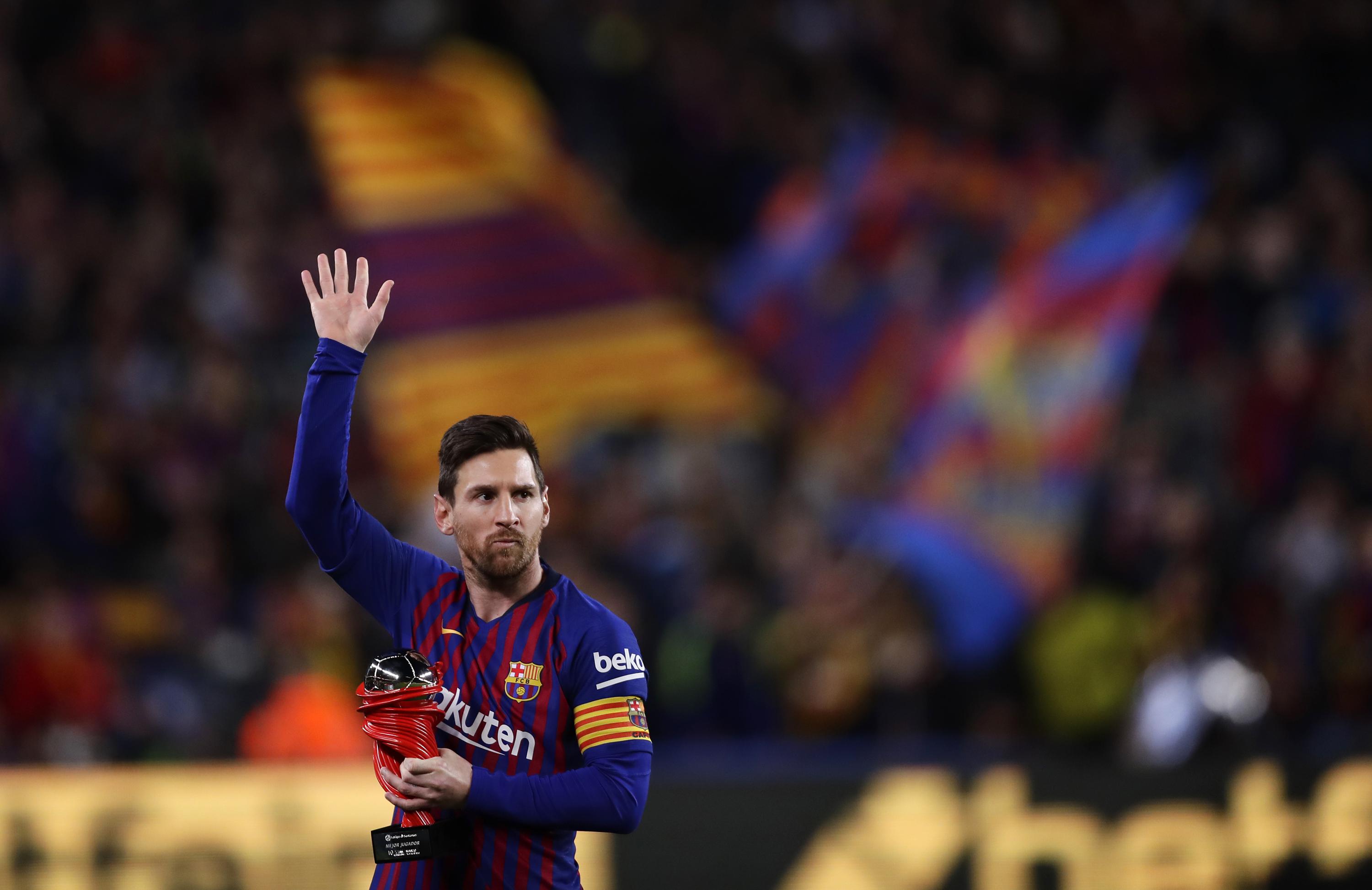 Messi scores brace with his right foot for the first time since 2015 