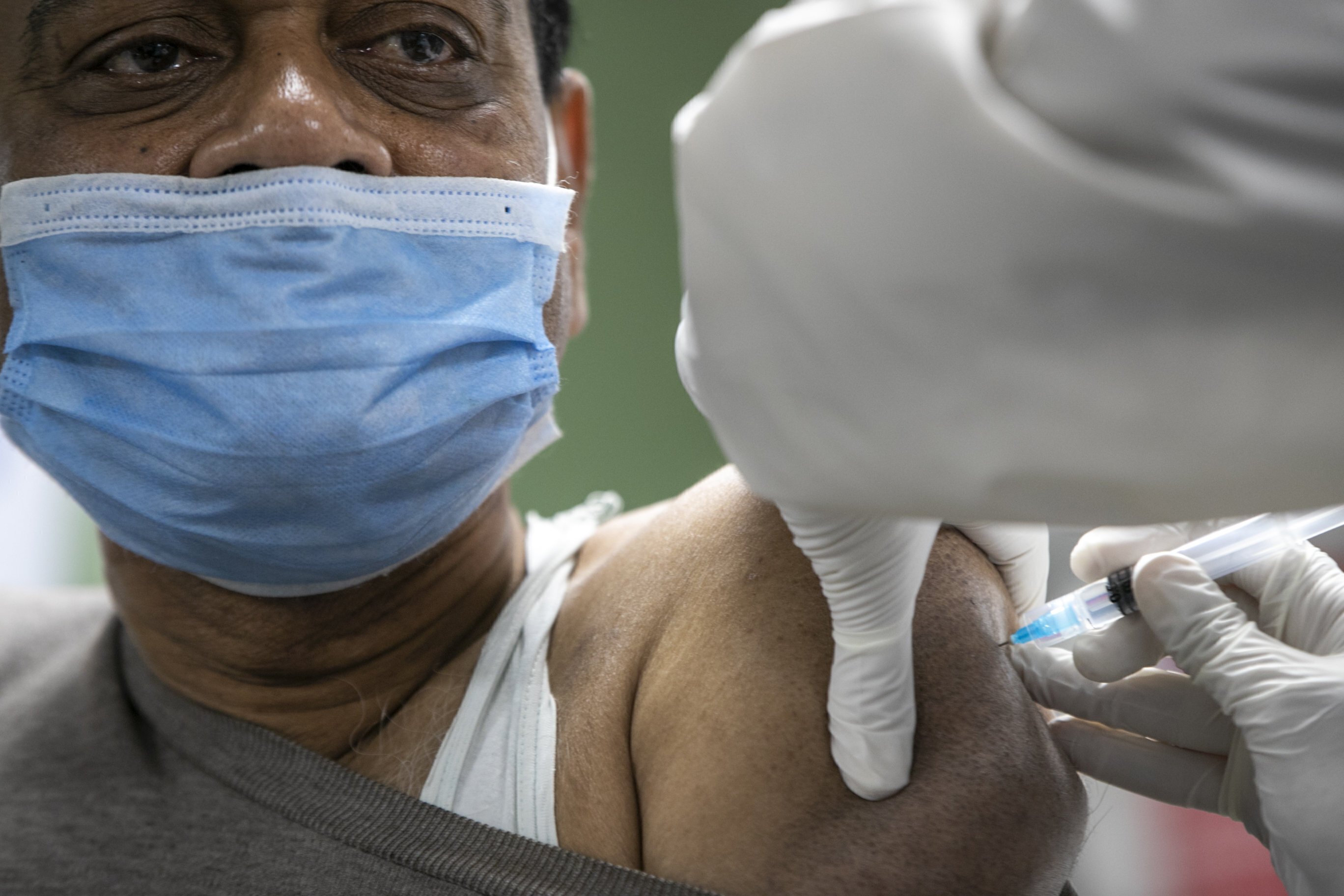 Not wanting to wait, the poorest countries seek their own vaccines