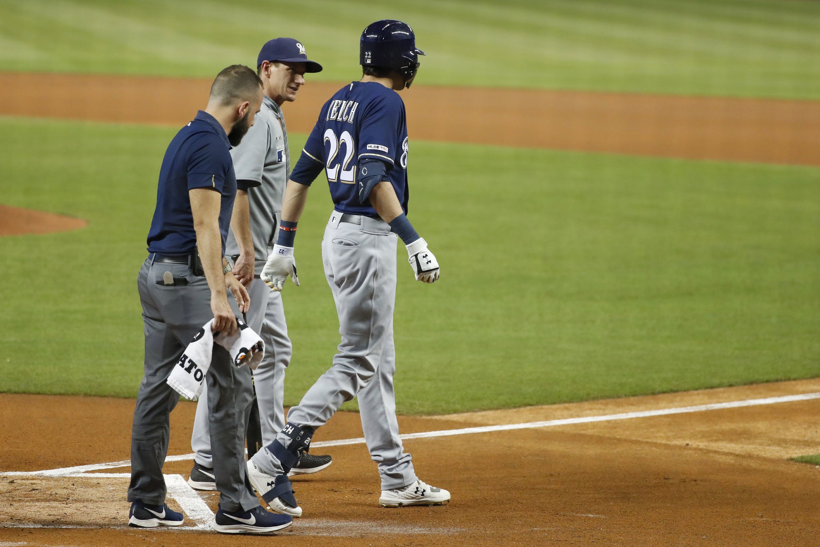 Injured Yelich Still In The Hunt For Batting Title