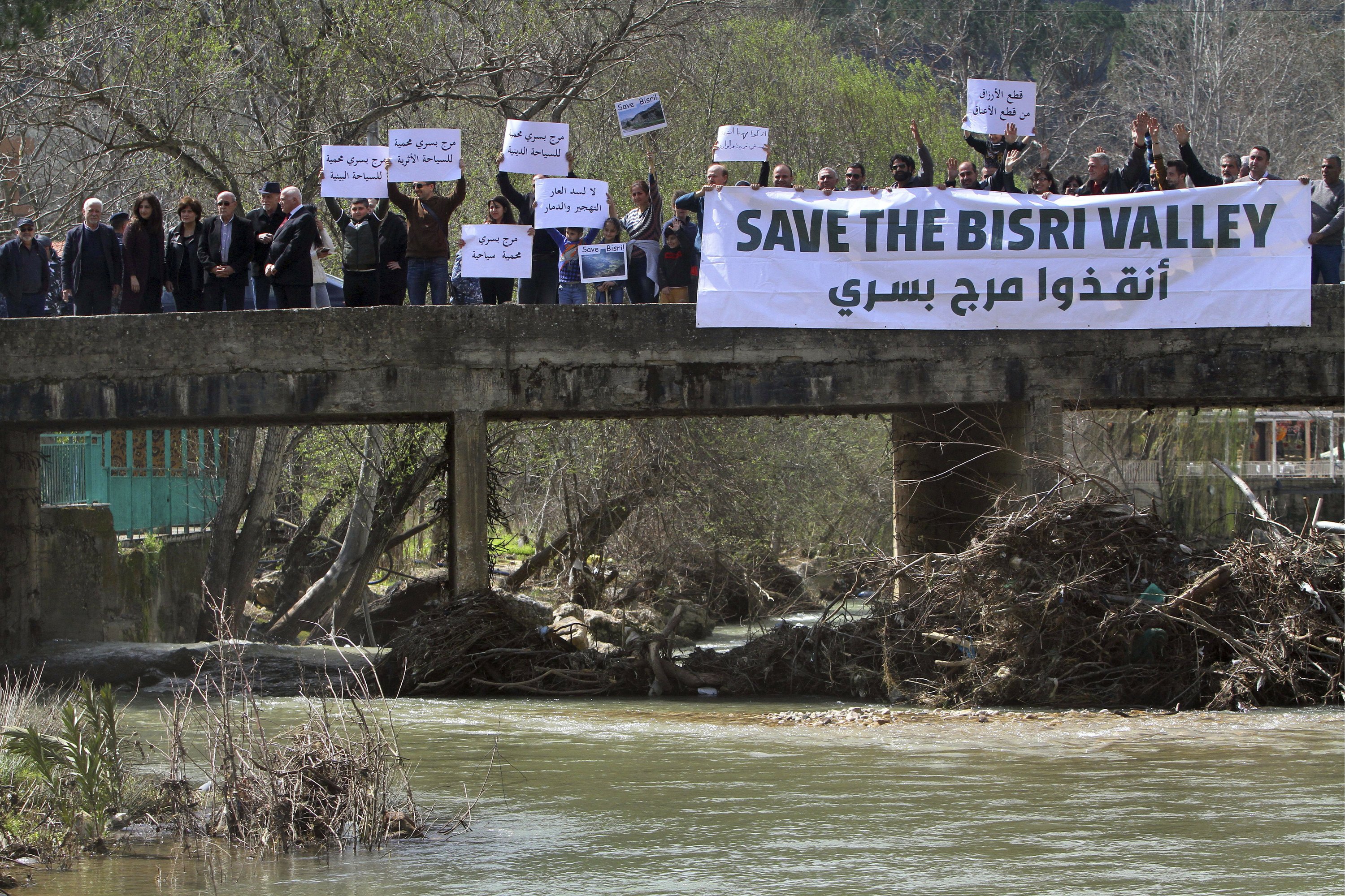 World Bank-funded dam in Lebanon mirrors governance crisis - Associated Press