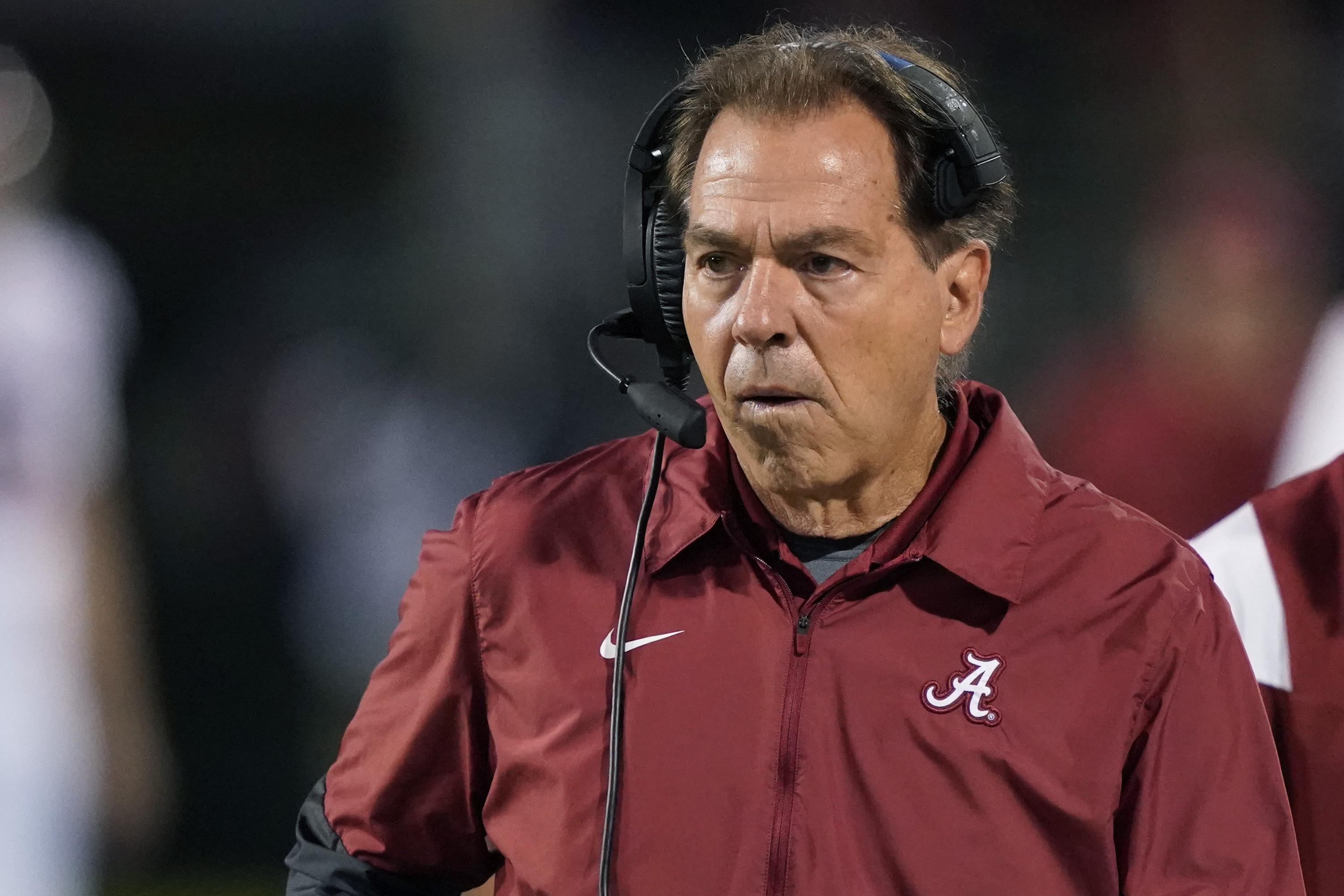 No. 4 Alabama wants to keep streak alive vs rival Tennessee AP News