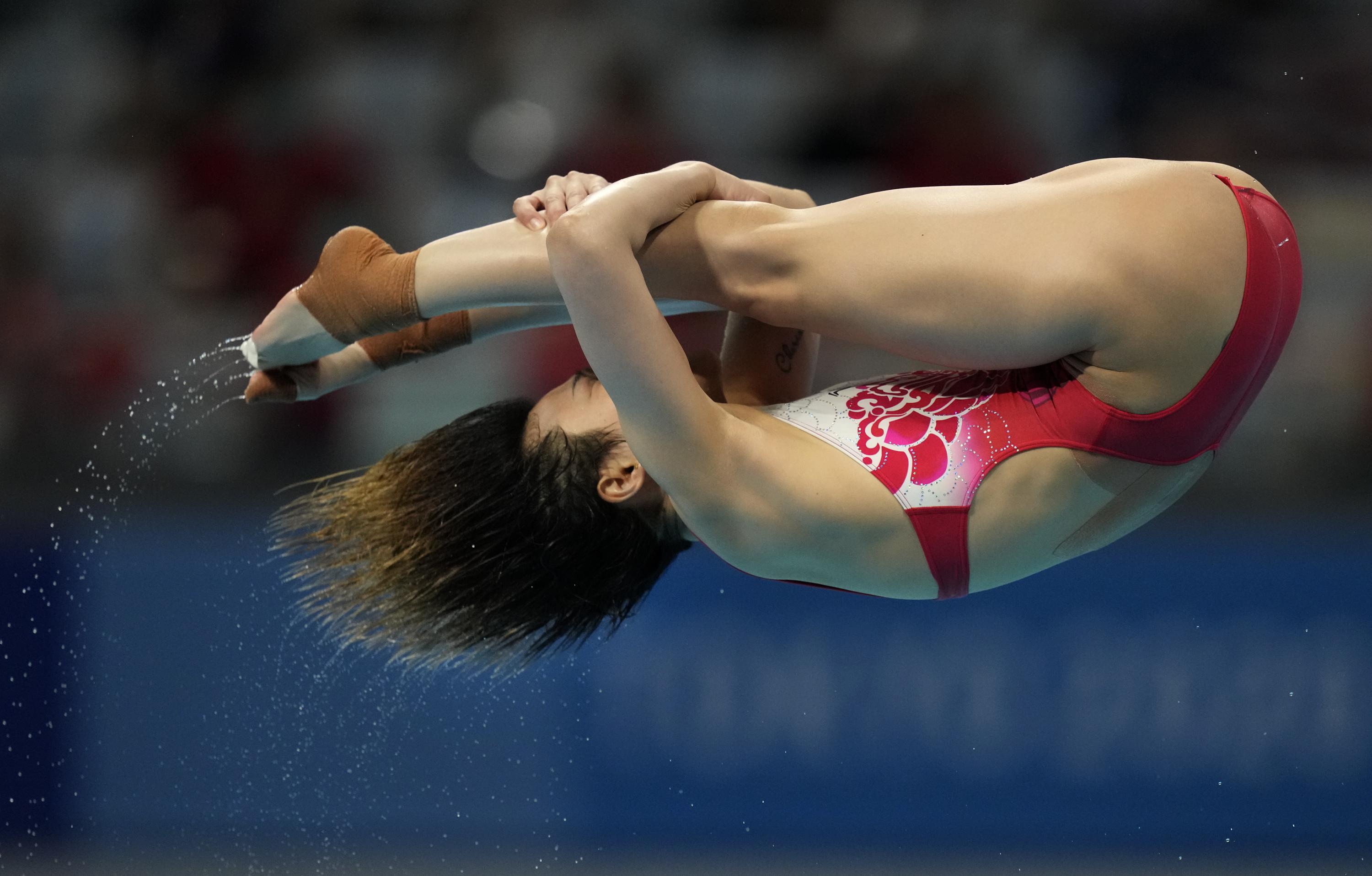 Shi tingmao diving