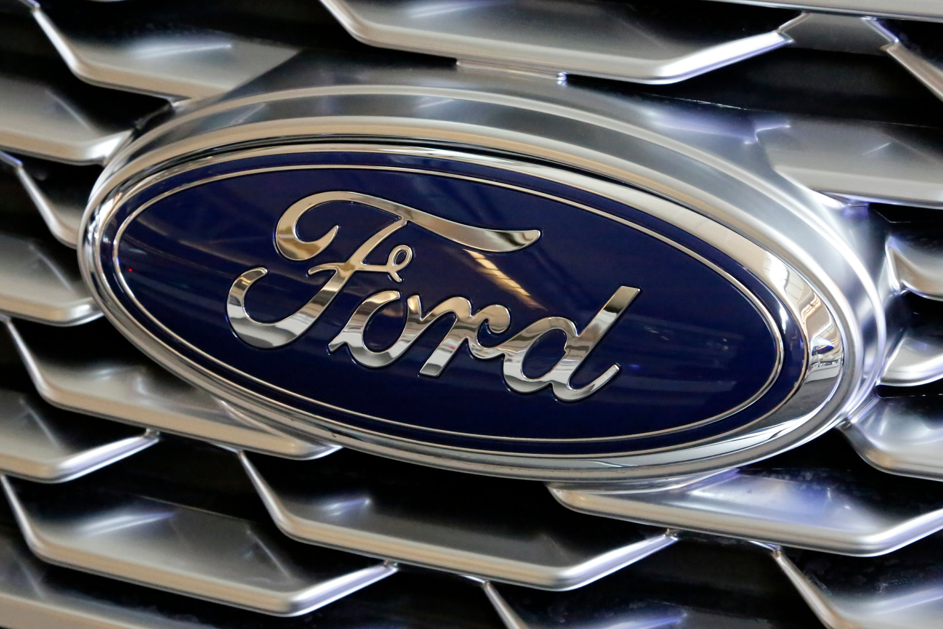ford-cutting-1-400-us-salaried-jobs-with-retirement-offers-ap-news
