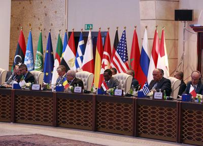 Foto de la conferencia internacional sobre los problemas de Libia, realizada en Trípoli, el 21 de octubre del 2021. (AP Photo/Yousef Murad)