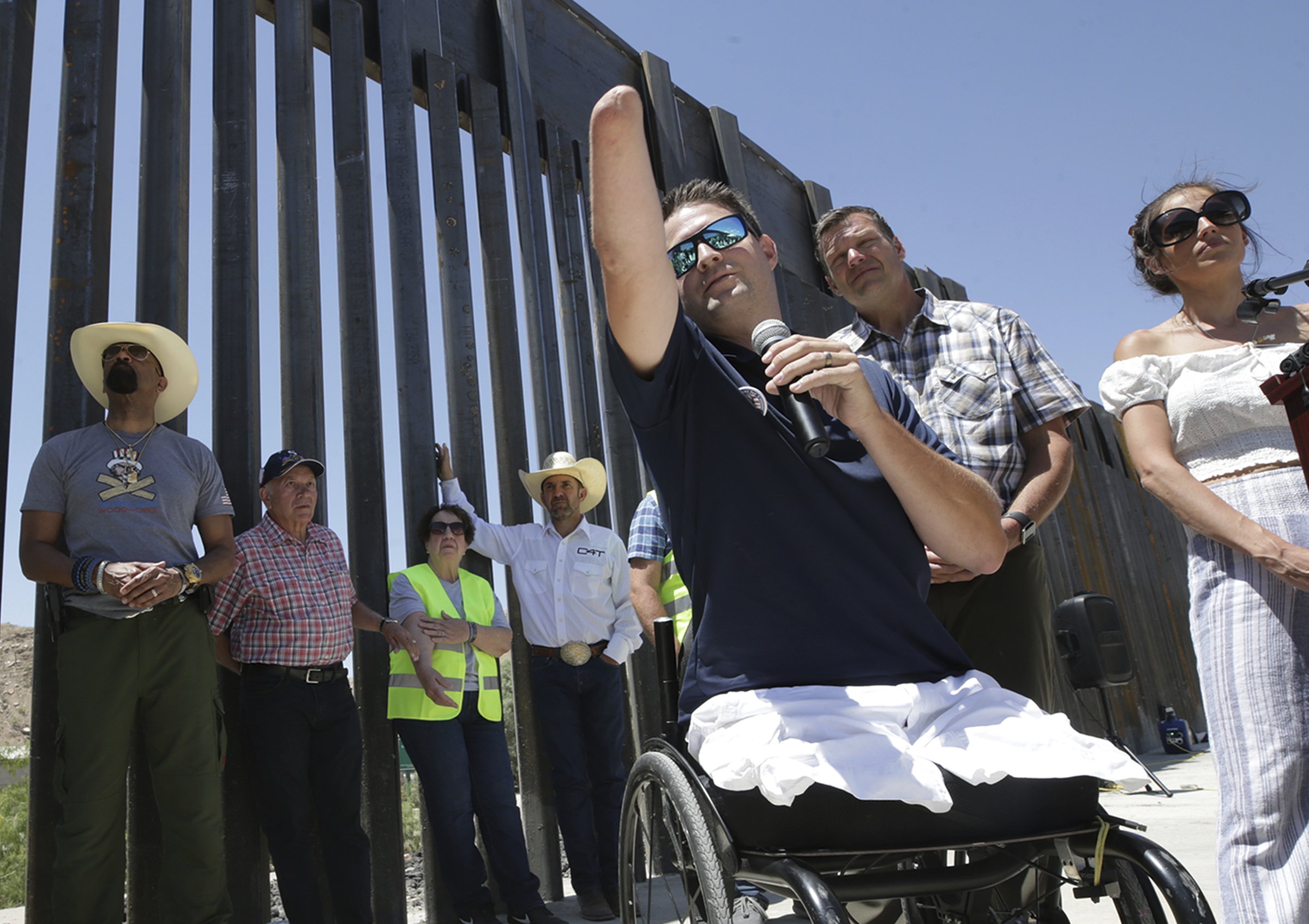 Group Building Privately Funded Border Wall Plans To Expand